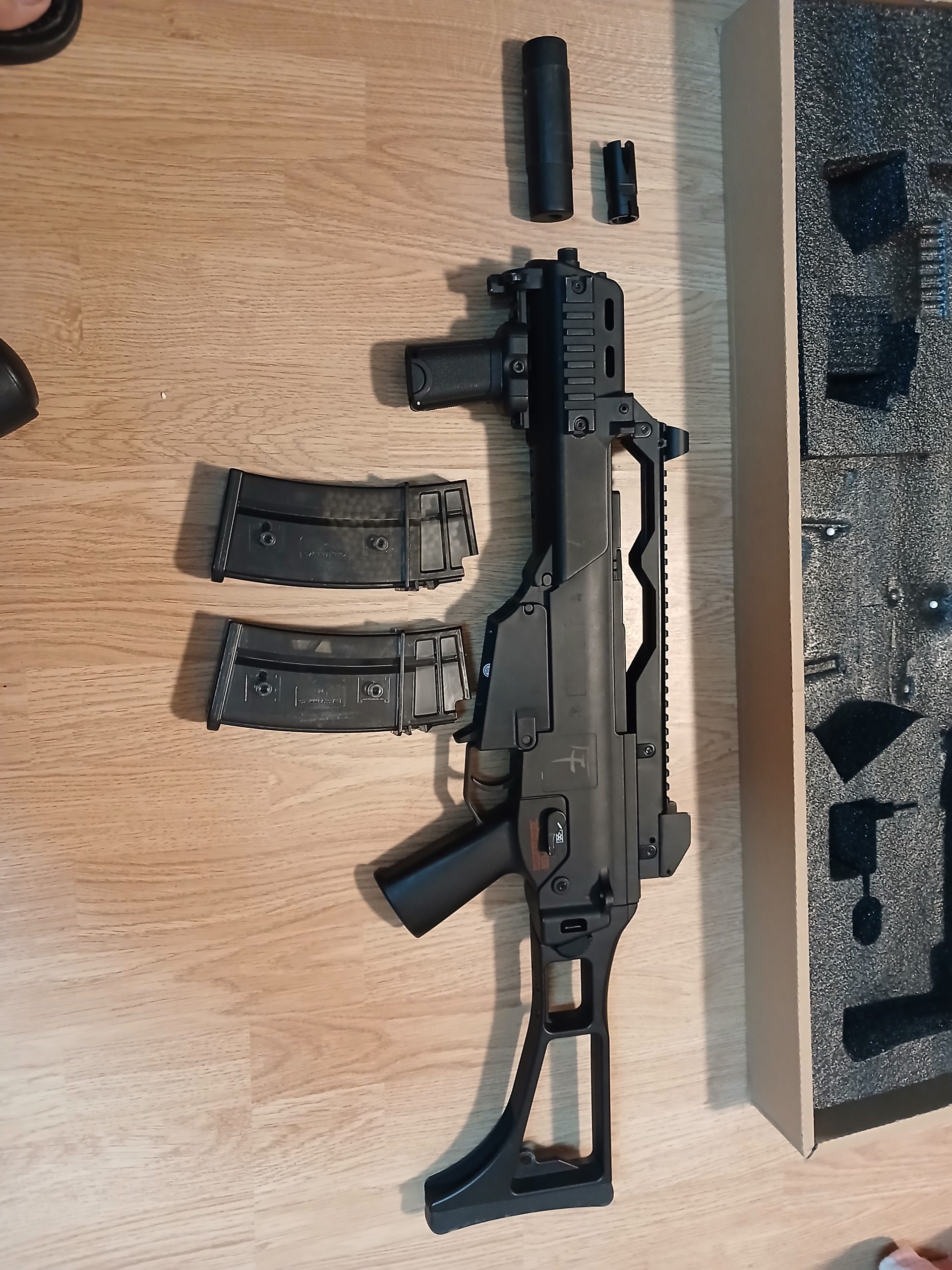 G36 + 2 chargeurs + accessoires