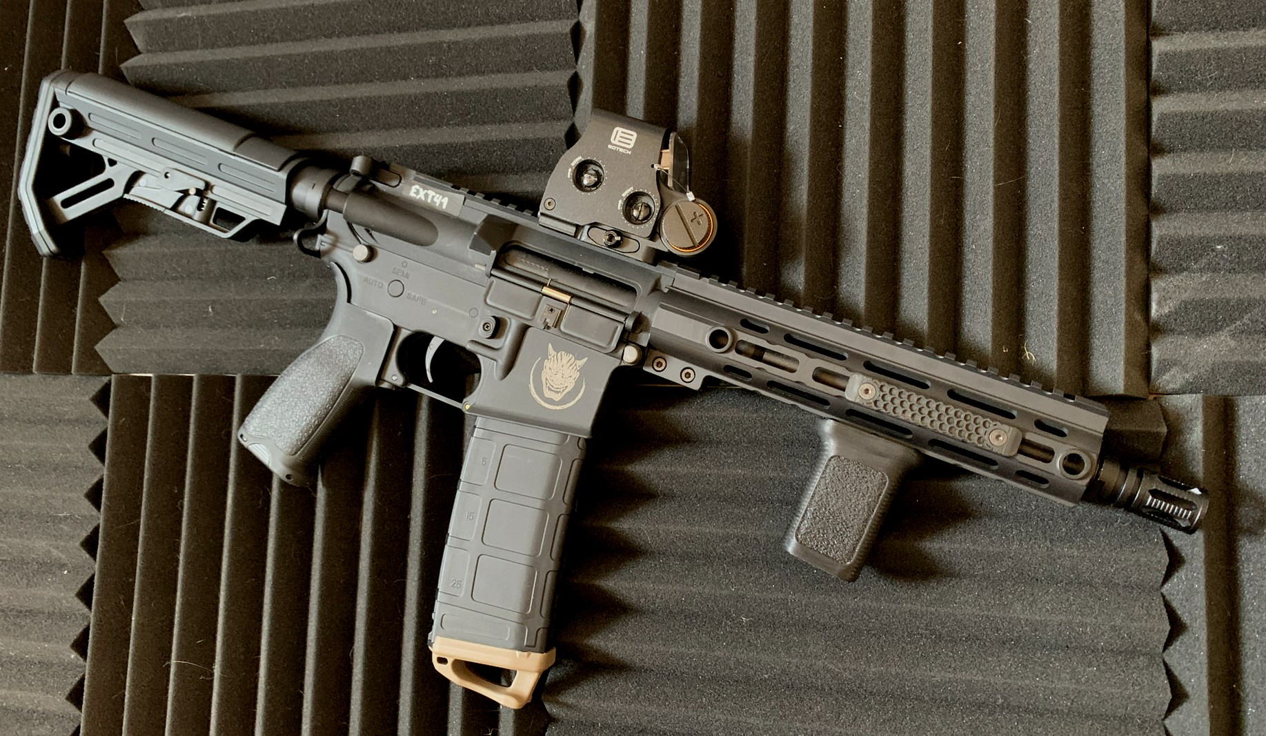 M4 AEG Shinobi (fiabilisée + accessoires)