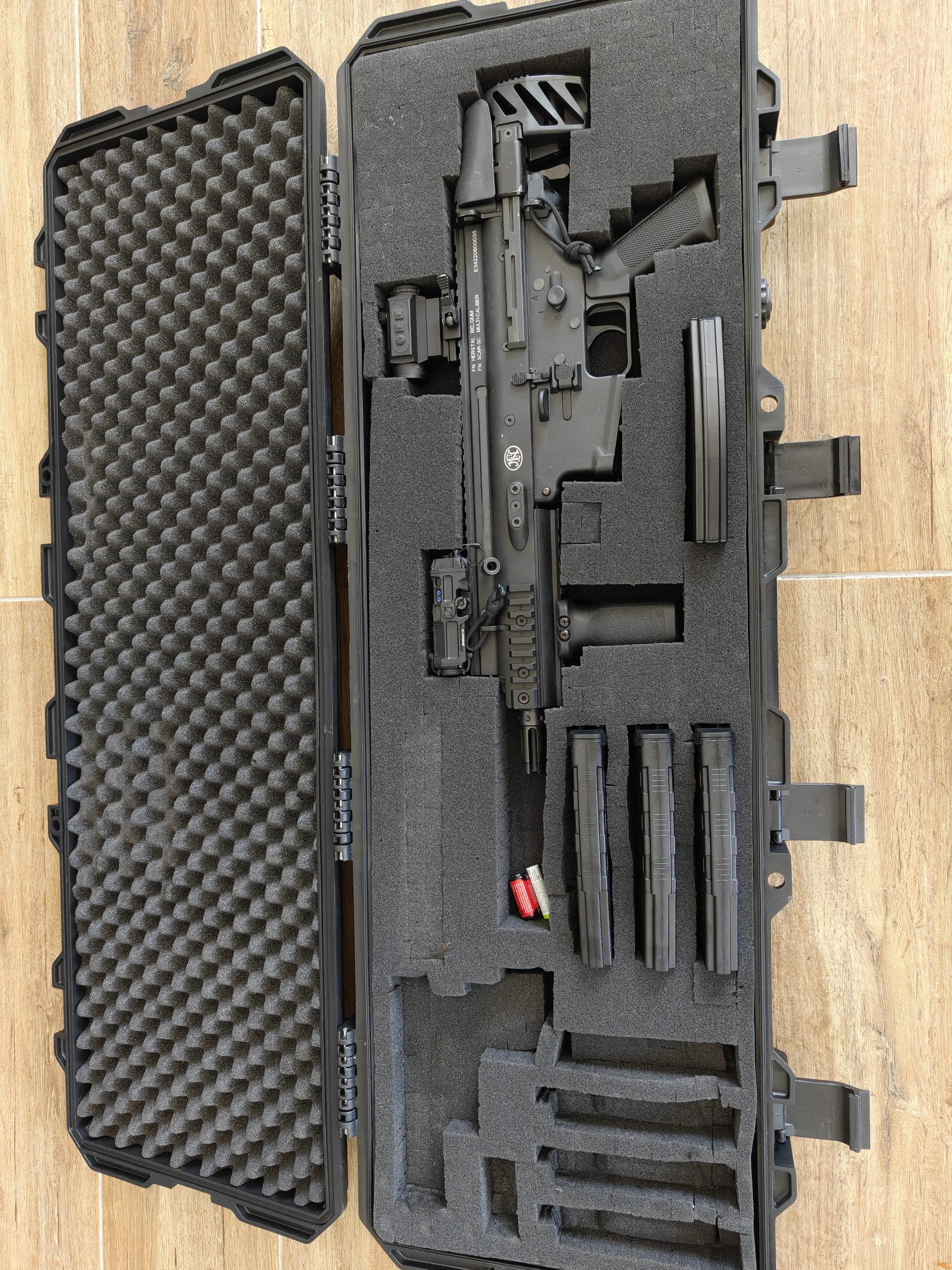 FN Scar SC Bolt + Leviathan bluetooth + malette