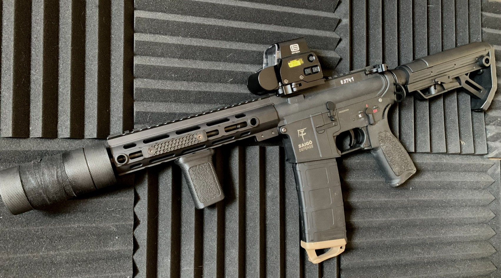 M4 AEG Shinobi (fiabilisée + accessoires)