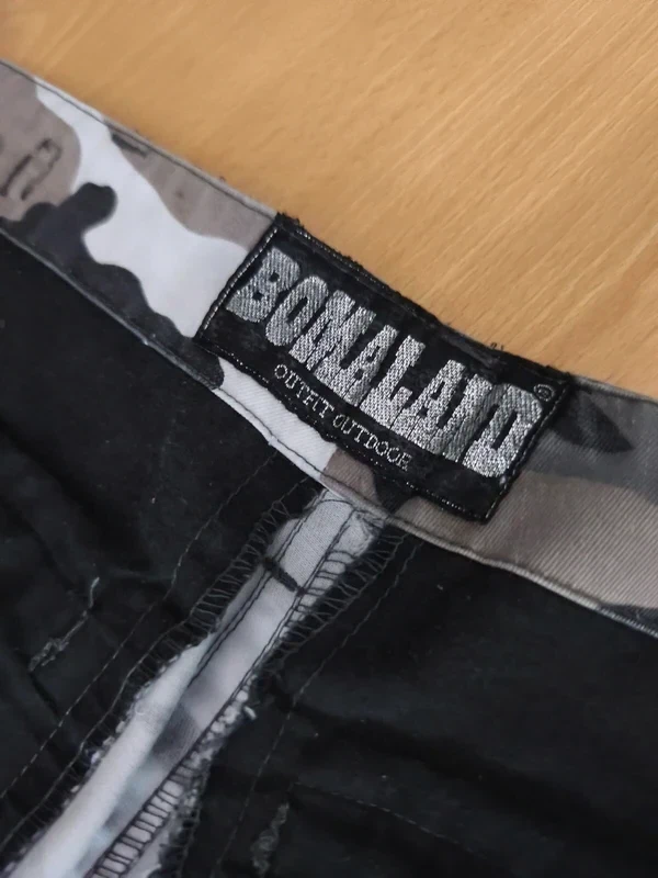 Pantalon cargo camouflage