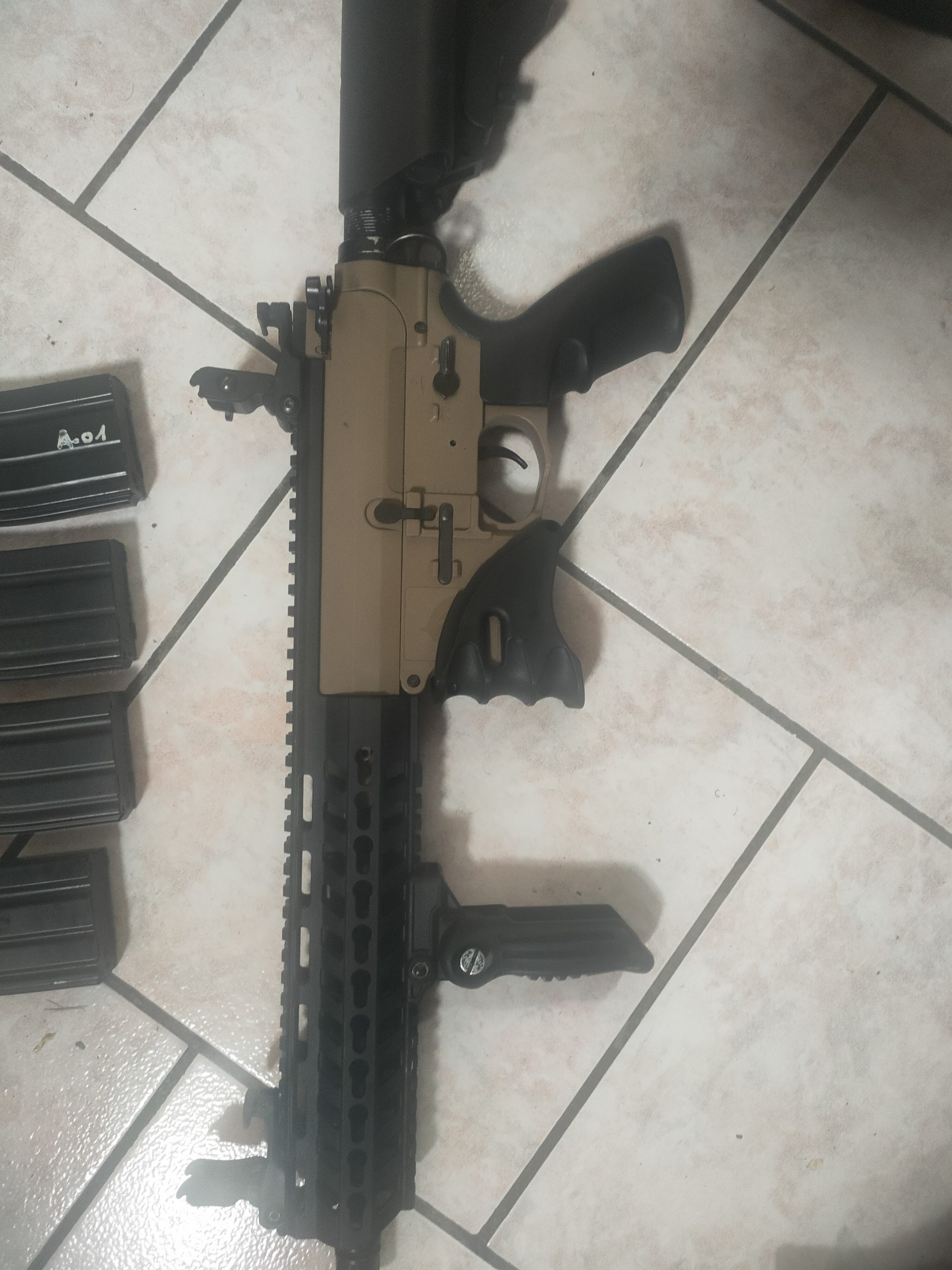 Réplique M4 LONEX aeg