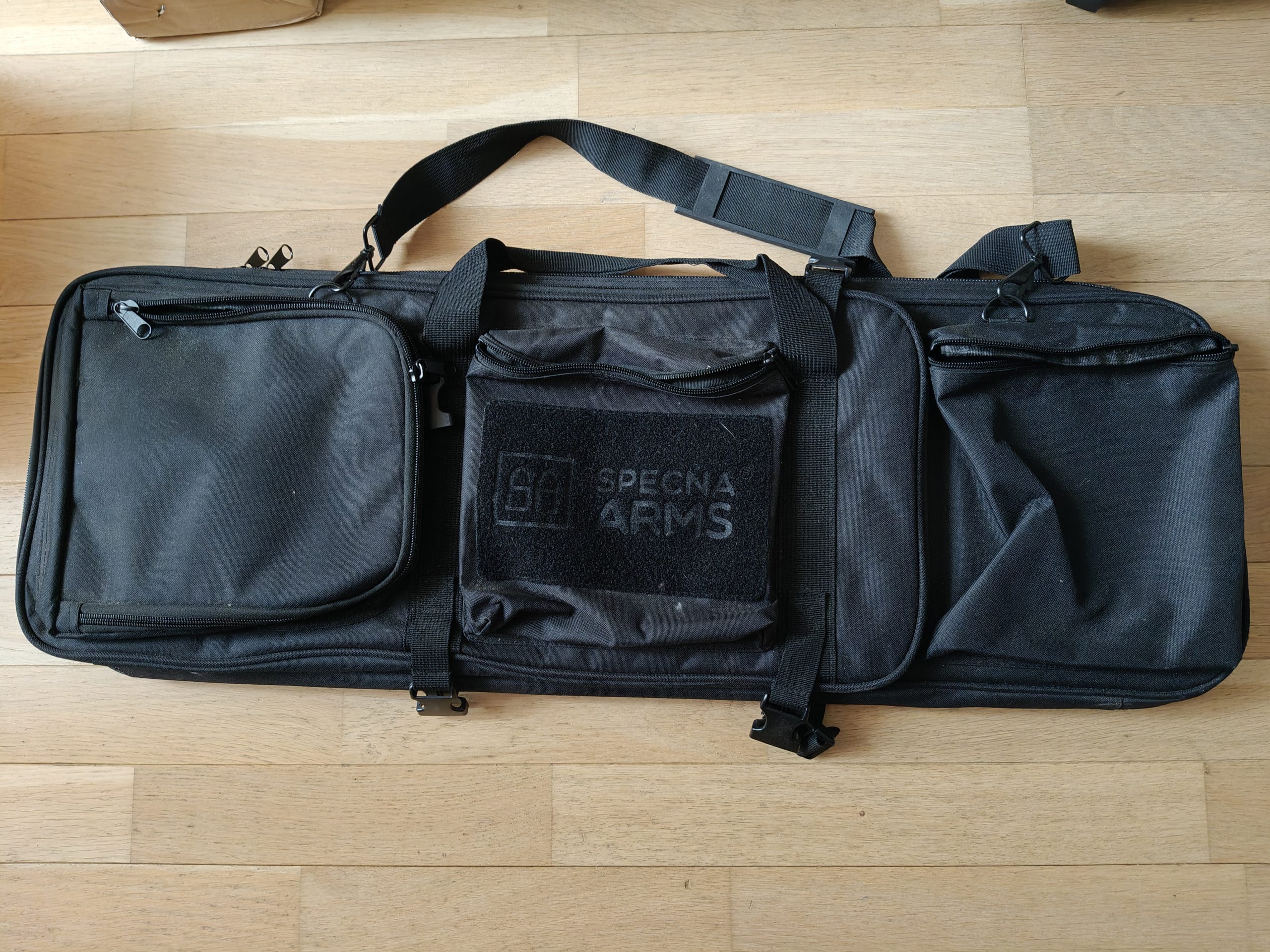 G999C (G36C) AEG WE + chargeurs PMAG + saccoche