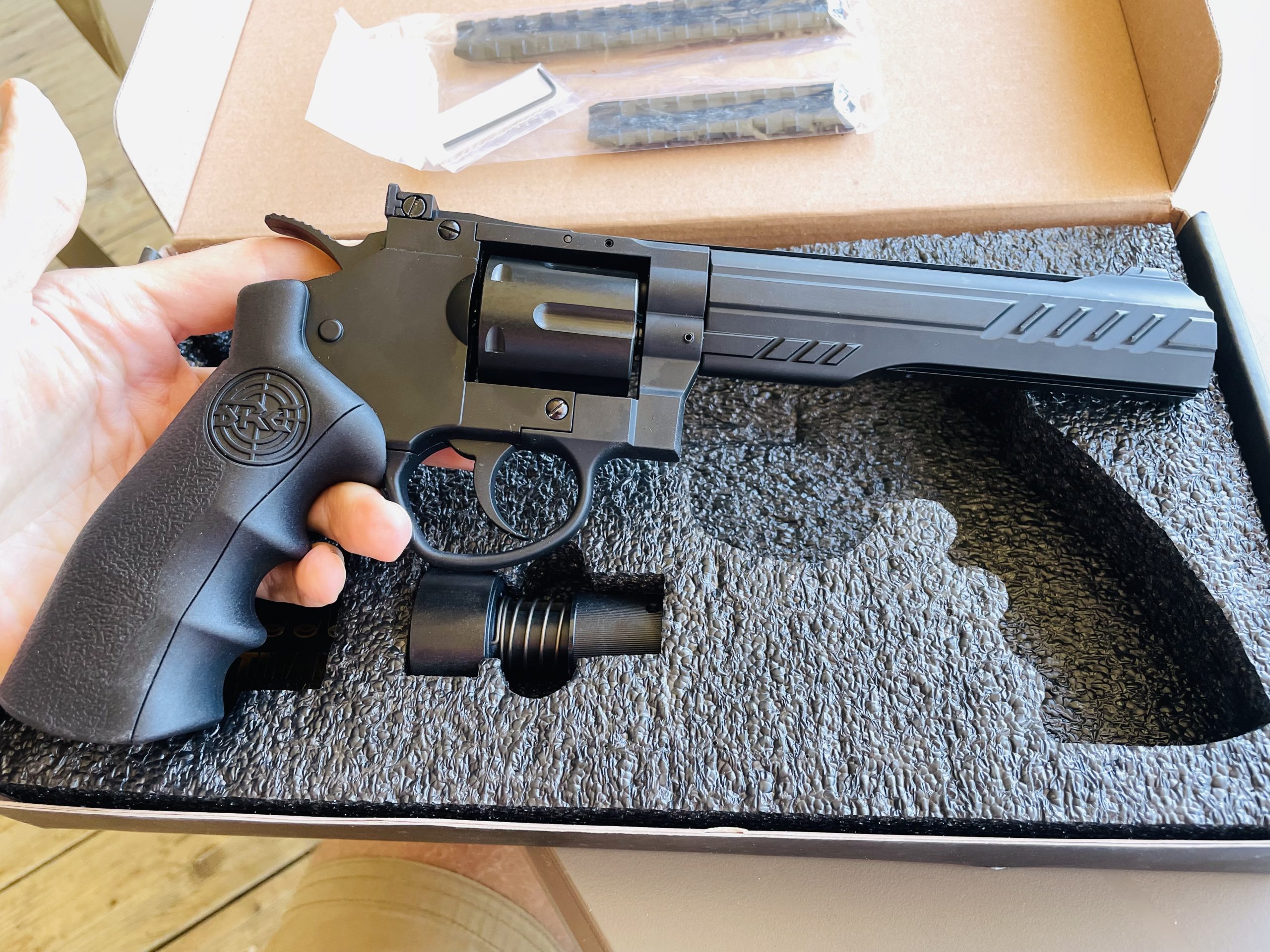 SRC TITAN 6" CO2 Full Metal Airsoft Revolver Black ! Neuf