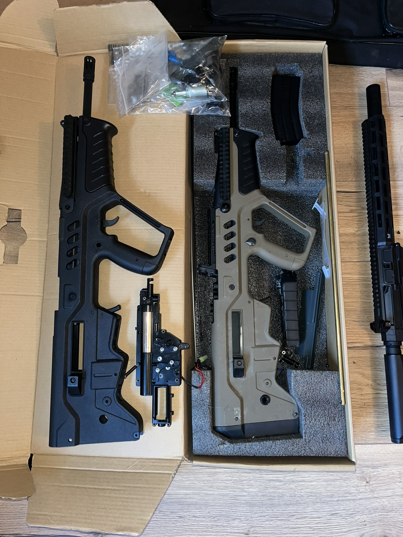 Lot complet repliques et pieces