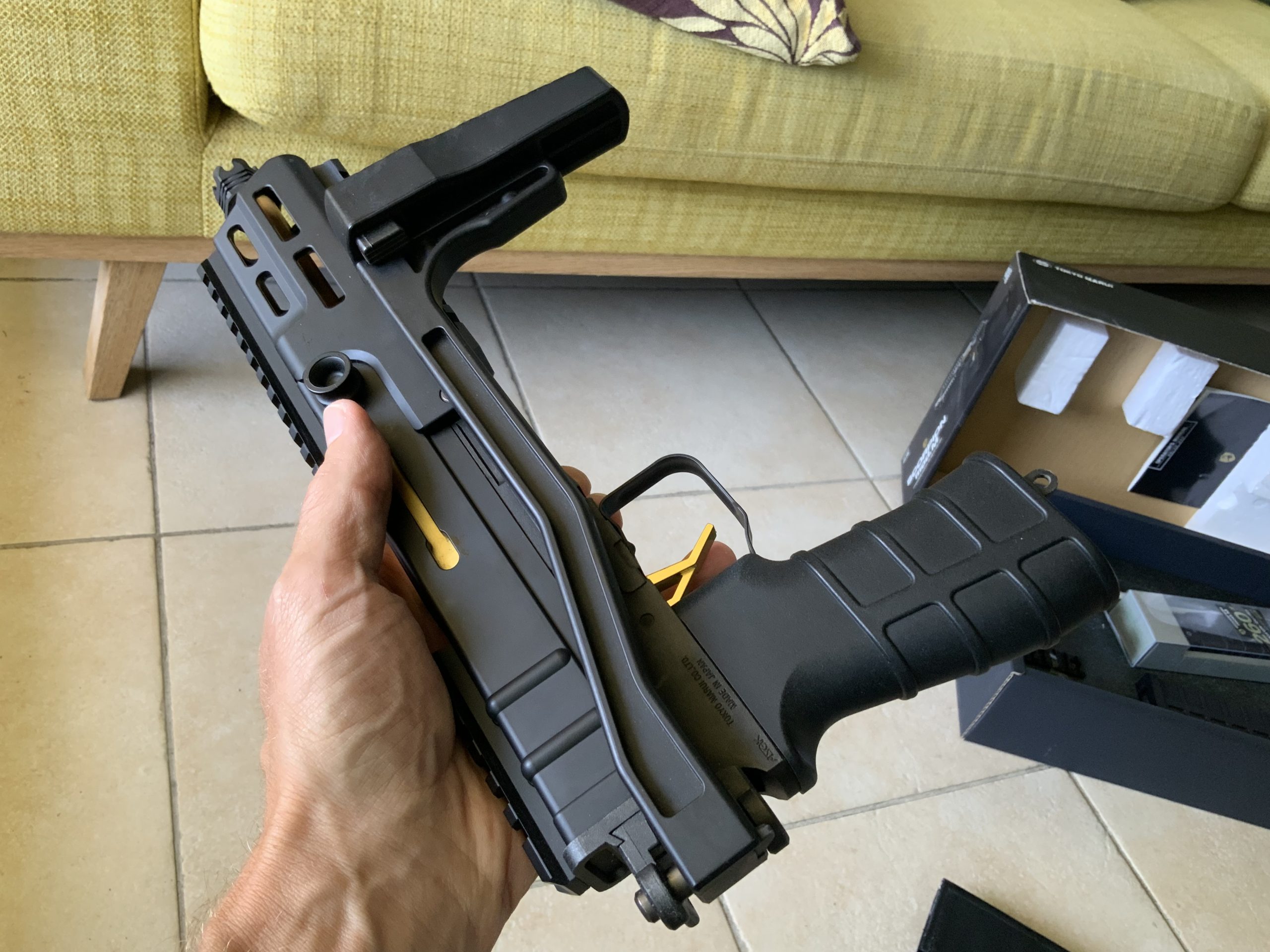 Scorpion model M Tokyo Marui AEP ( gun, pistolet mitraillette  auto )