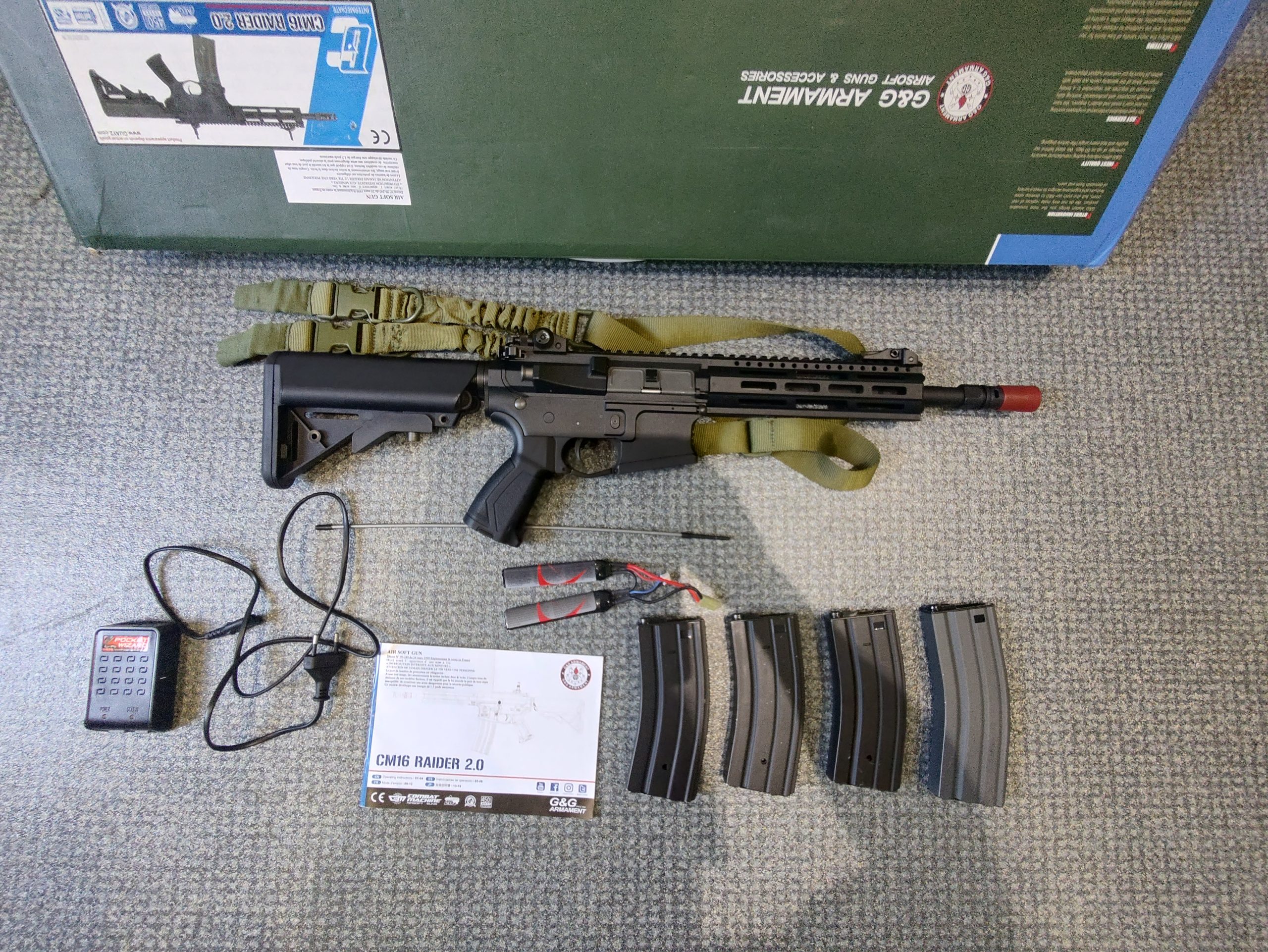 (M4) CM 16 Raider 2 GG + (AK104) CYMA CM 031B + Optic red dot 40×2