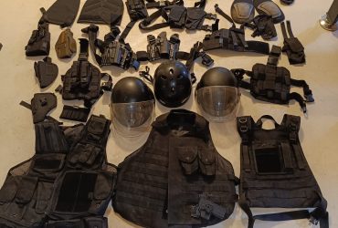 Gros lot répliques et équipements