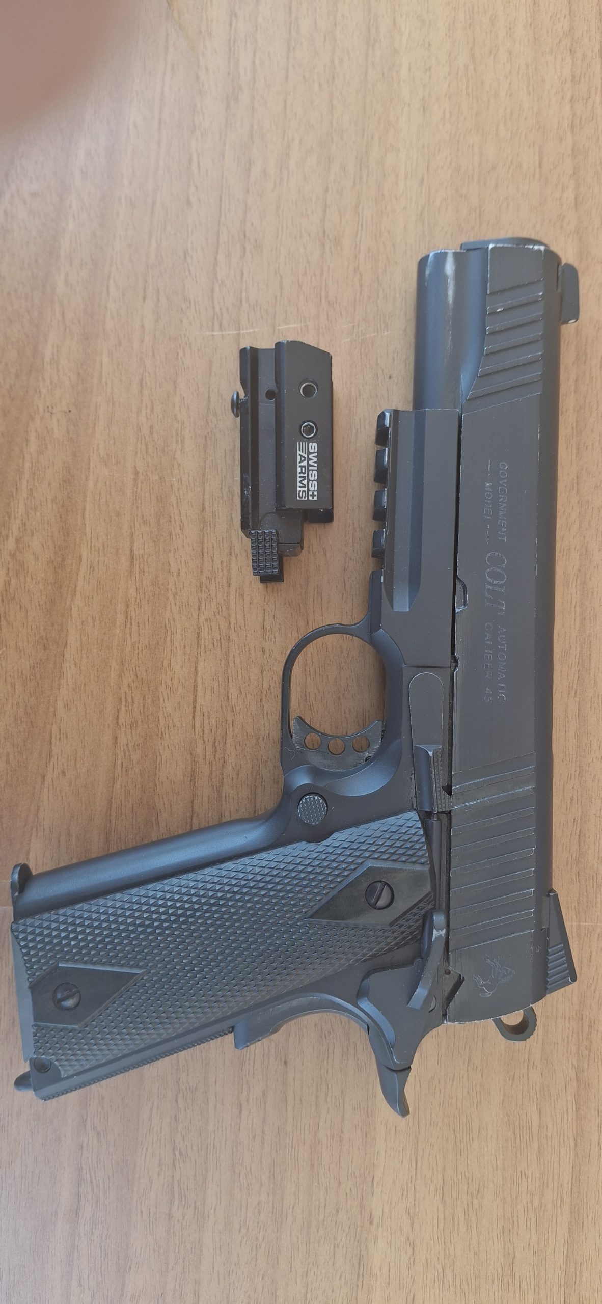 COLT 1911 RAIL-GUN CO2 BLOWBACK