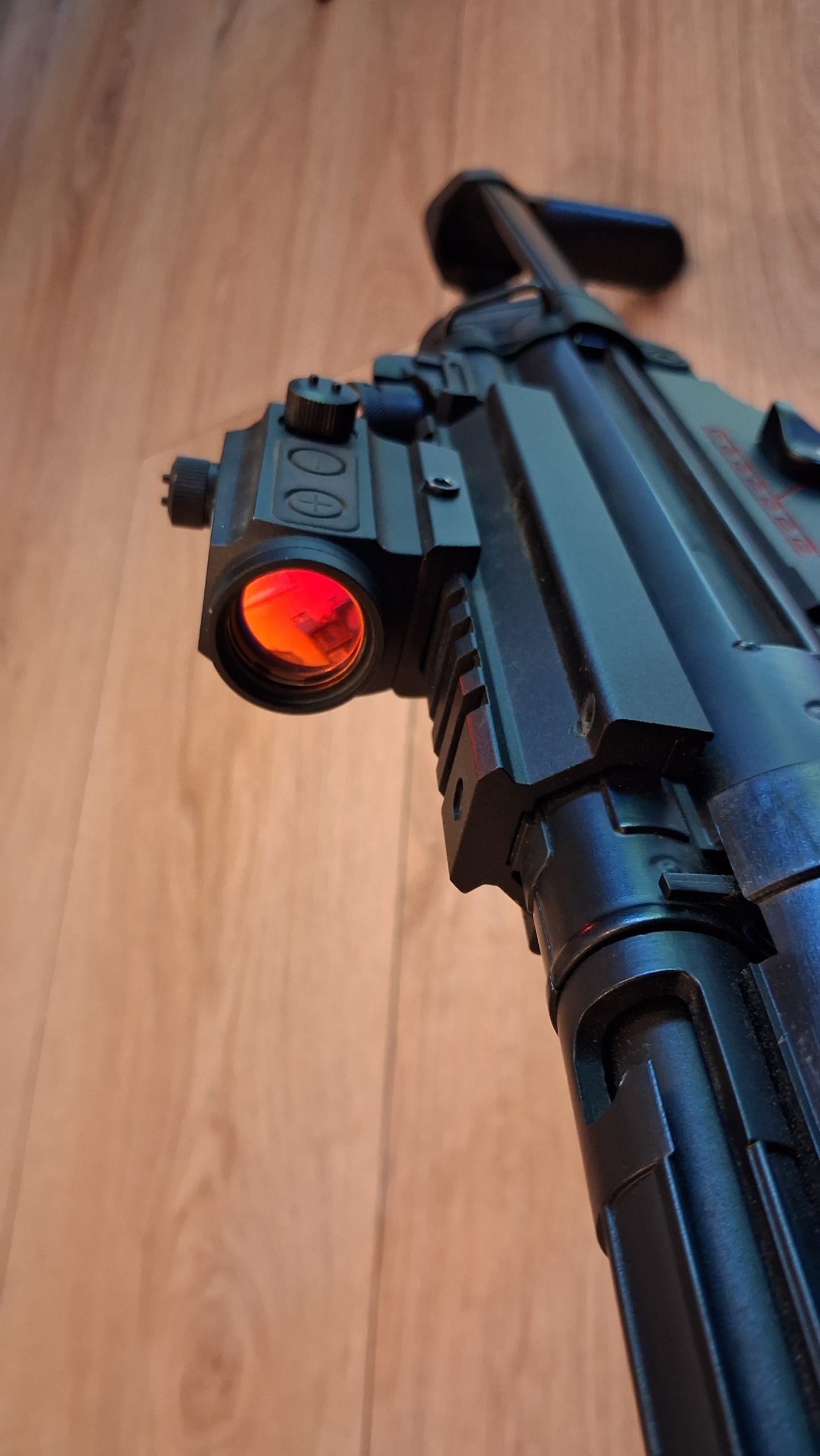 MP5 SD6 CYMA Full Metal – 2 chargeurs + mallette