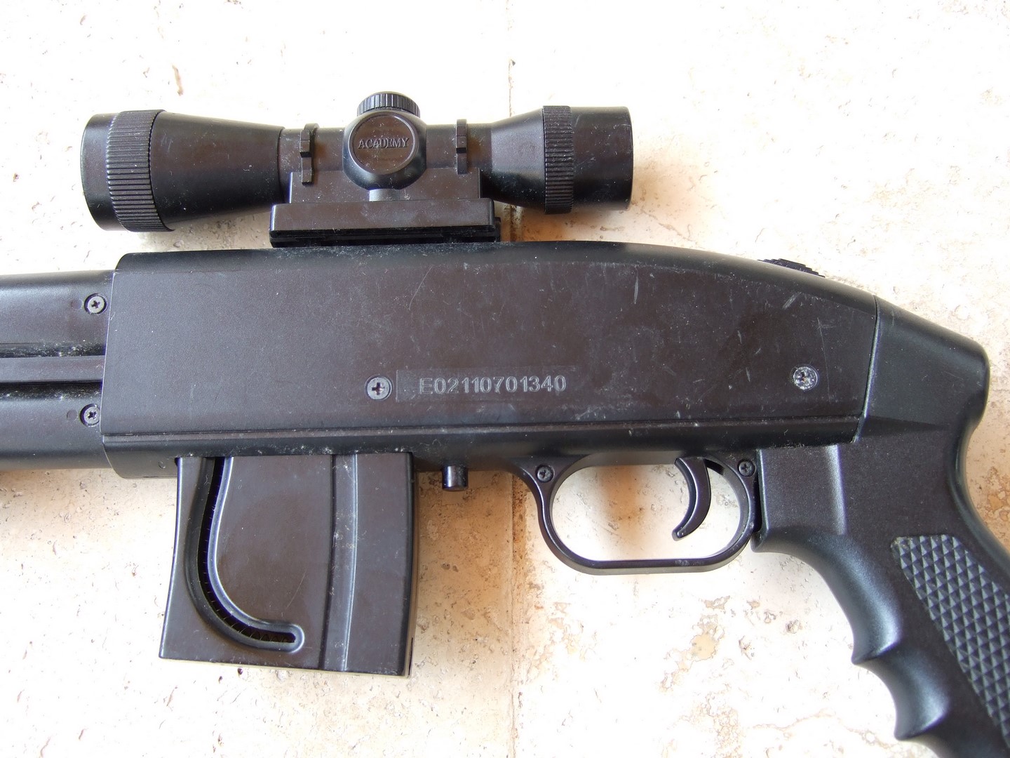 Lot de 2 Fusils à Pompe Mossberg M590 Spring Powered Cybergun