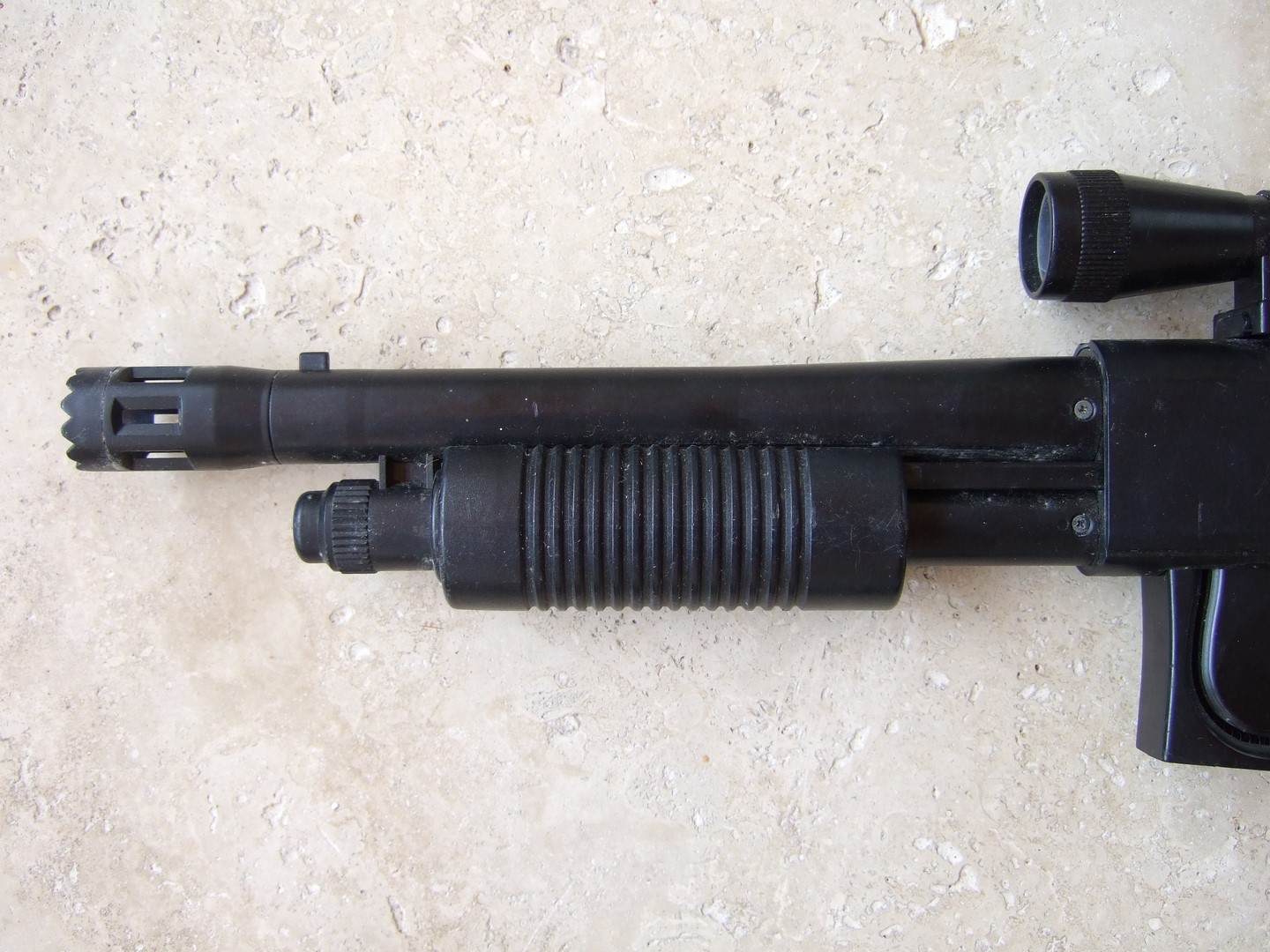 Lot de 2 Fusils à Pompe Mossberg M590 Spring Powered Cybergun