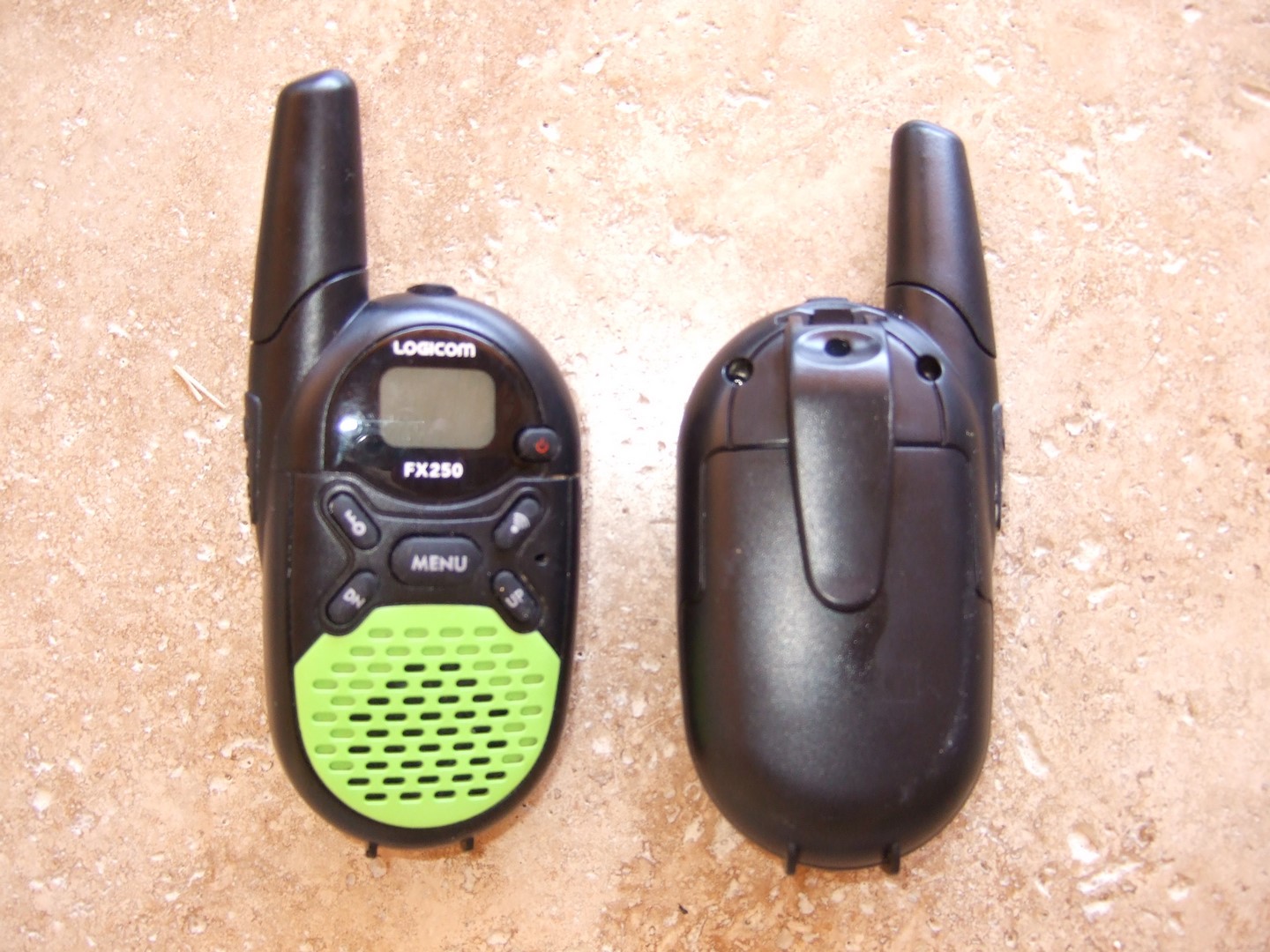 Lot de 2 Talkies Walkies Logicom FX 250