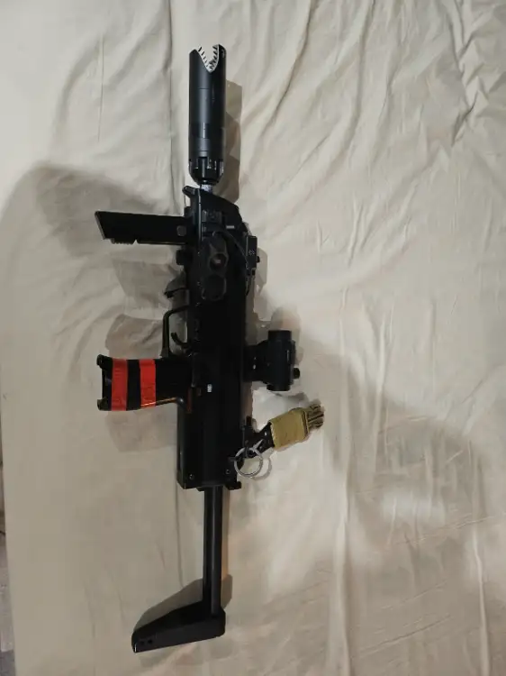 MP7A1 Tokyo Marui + accessoires
