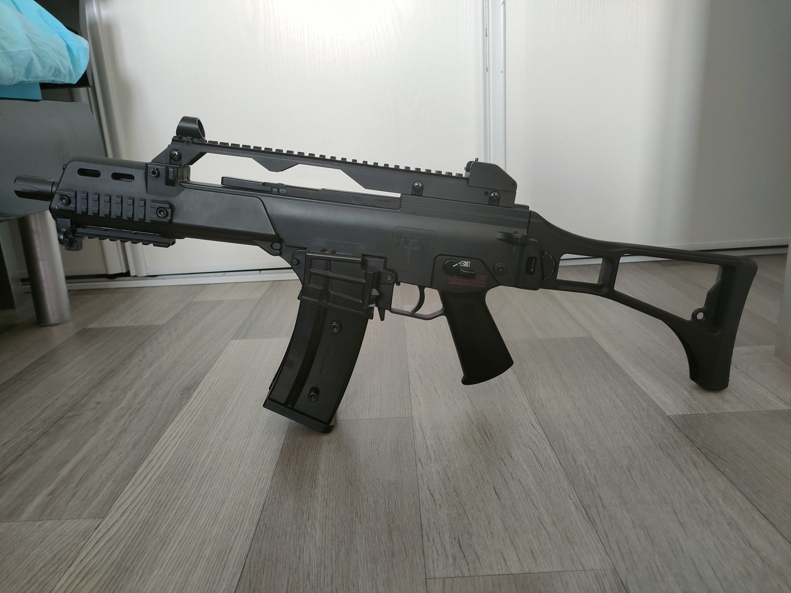 HK G36C Upgradé + 2 Chargeurs et 2 Batteries
