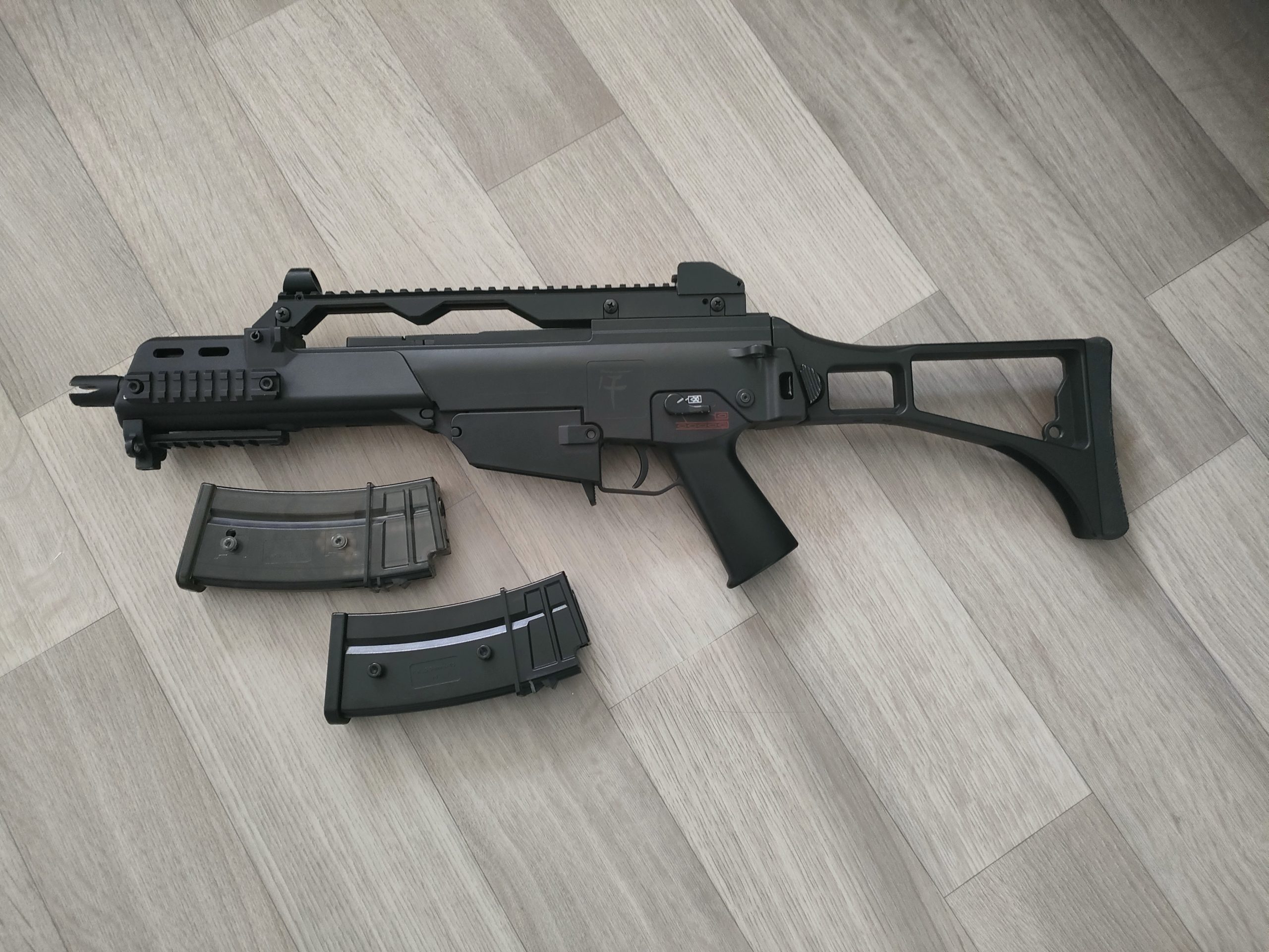 HK G36C Upgradé + 2 Chargeurs et 2 Batteries