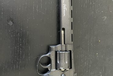 ASG Dan Wesson 715 CO₂ 6 mm BB, en version 6 pouces, finition noire.