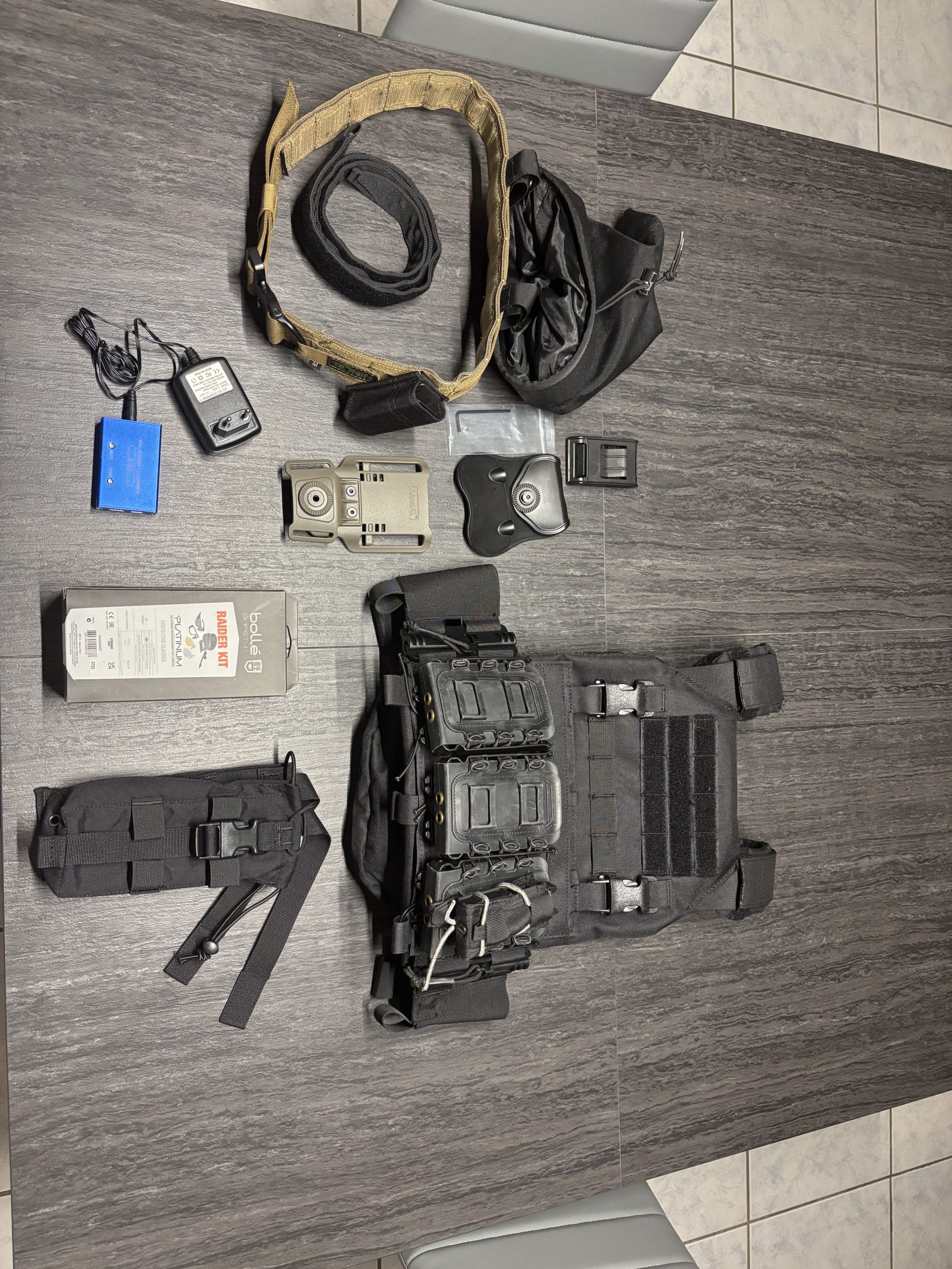 M4 URG DSG, Glock 19 VFC et autres