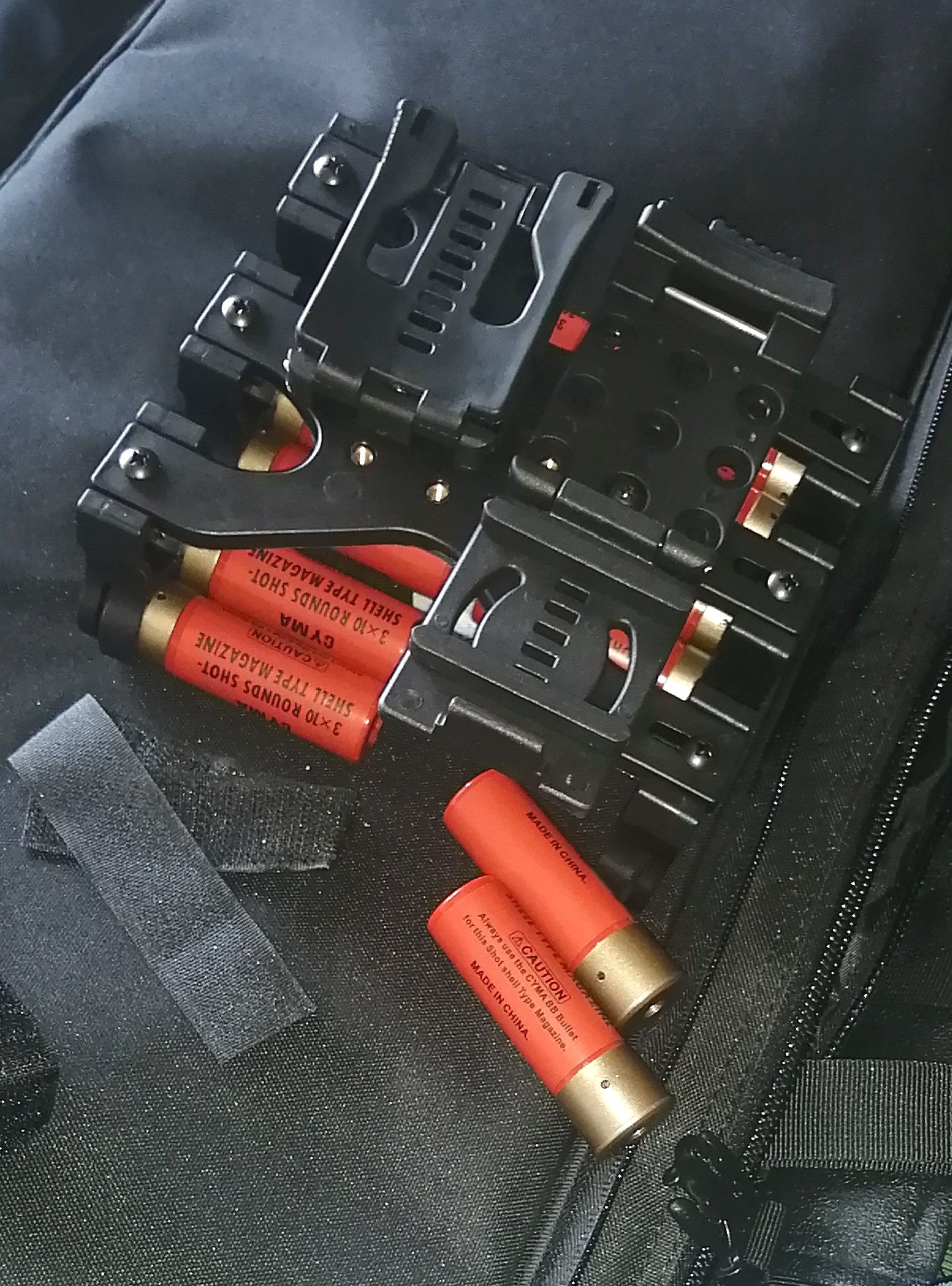 Lot Airsoft ETAT NEUF : Fusil à pompe Métal CYMA CM370M (Benelli / Taran Tactical) + Pistolet HK P30