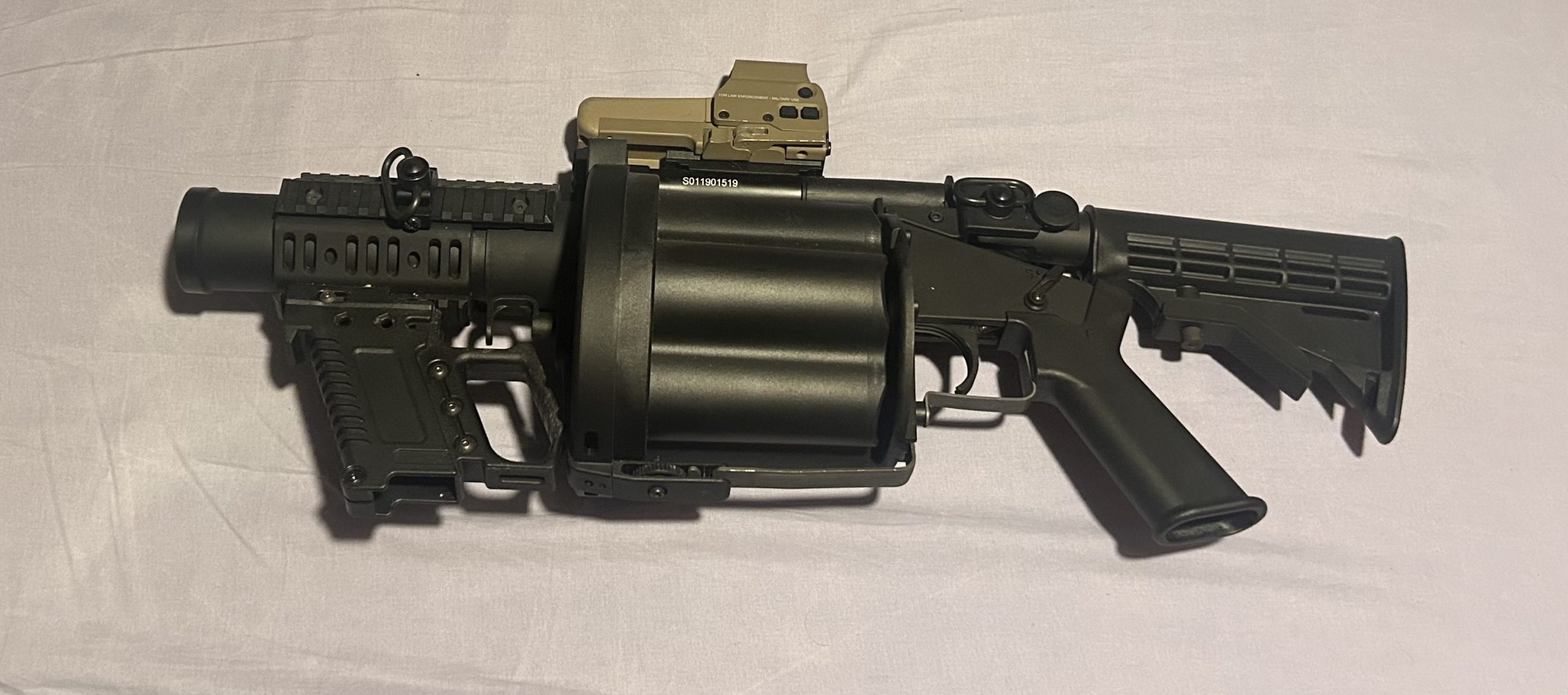 Lance-grenades MGL Noir ICS + Grenade Airsoft Innovations 40 Mike Magnum