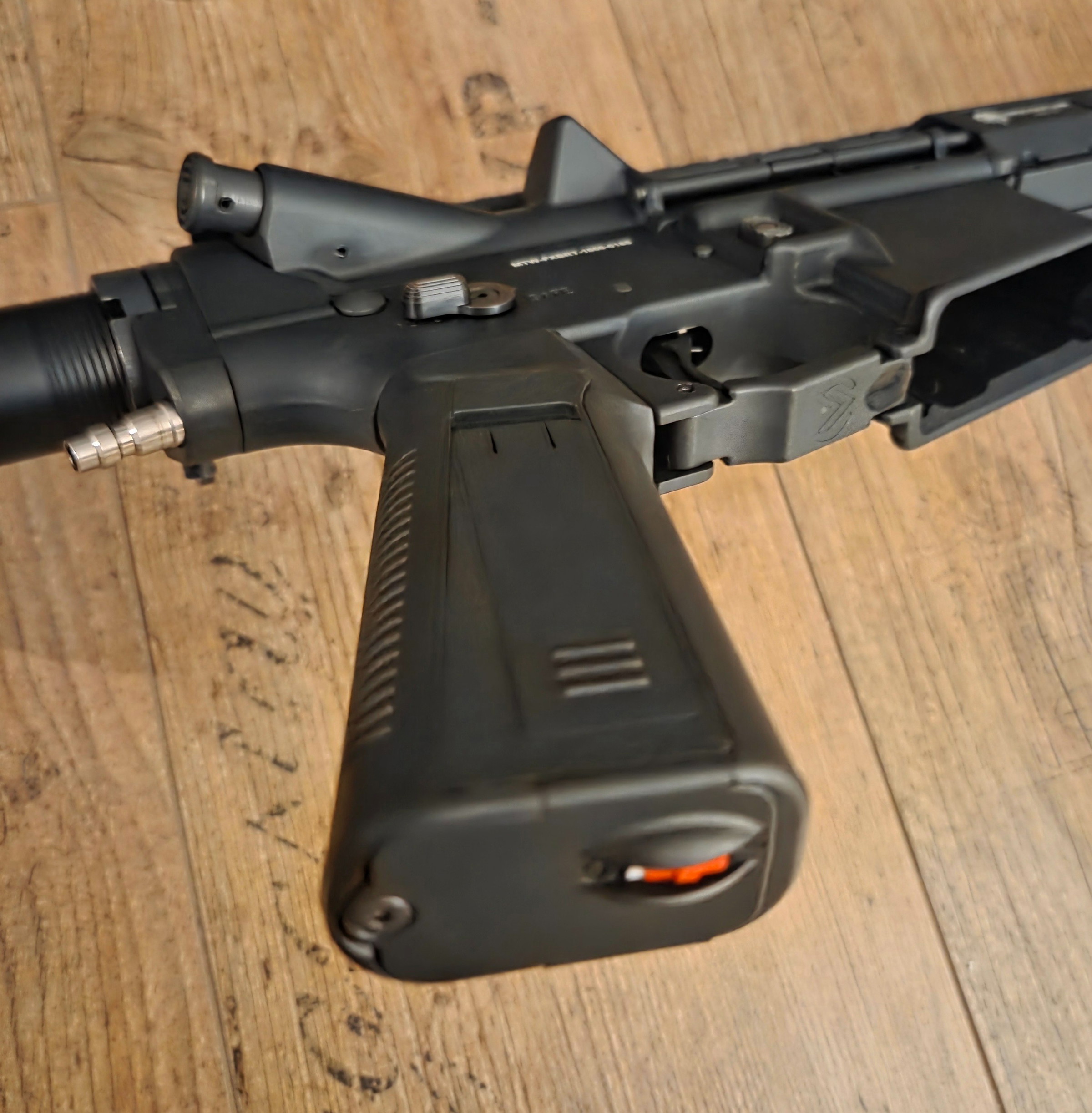 MTW Forged Tactical XBR 10″ – Recoil, Bluetooth et pack 5 chargeurs