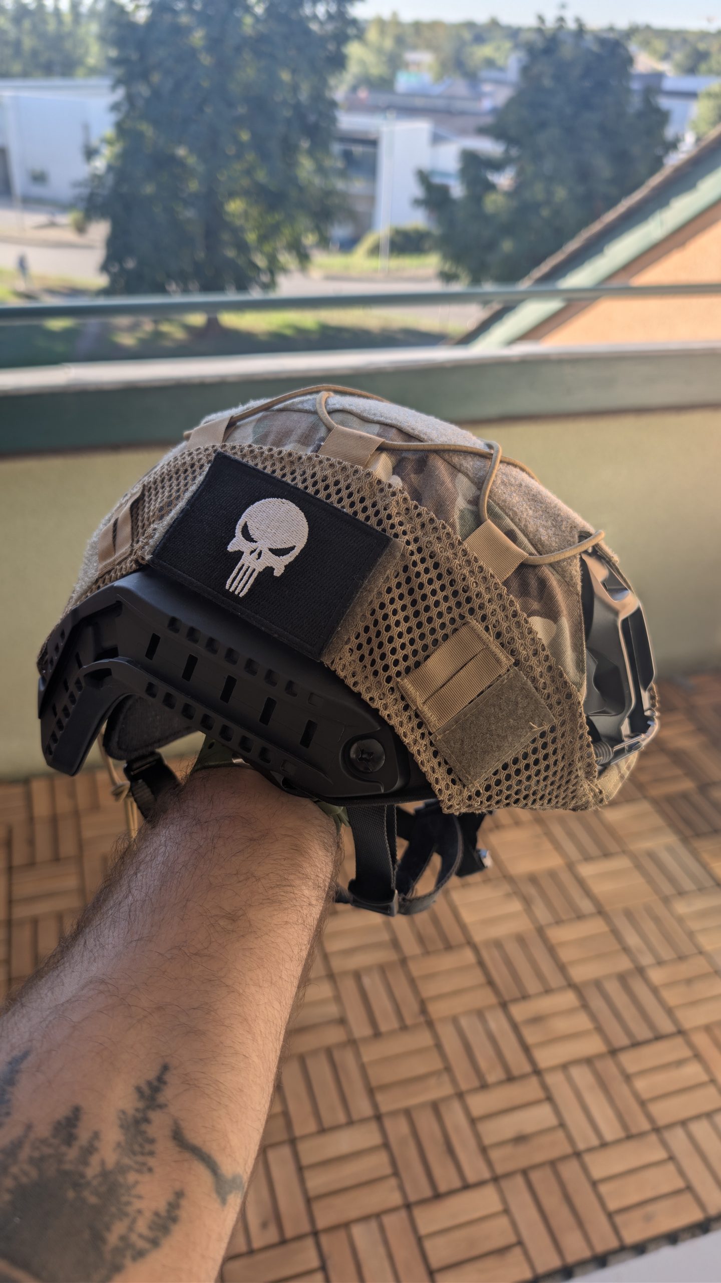 Casque FAST + Couvre-casque Multicam + masque ghost + visière GIGN
