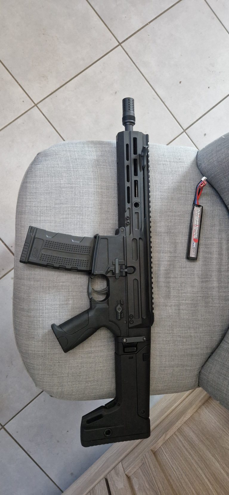 AEG Fusil FLCN 5.56 asg