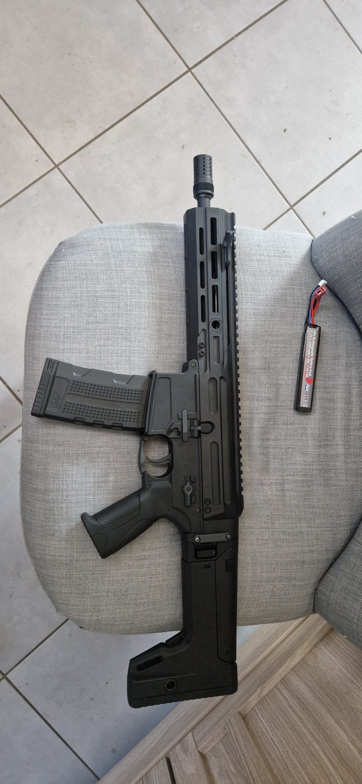 AEG Fusil FLCN 5.56 asg
