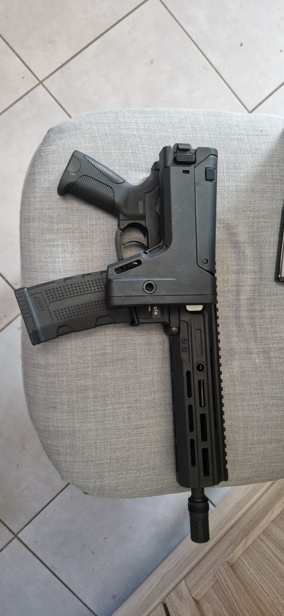 AEG Fusil FLCN 5.56 asg