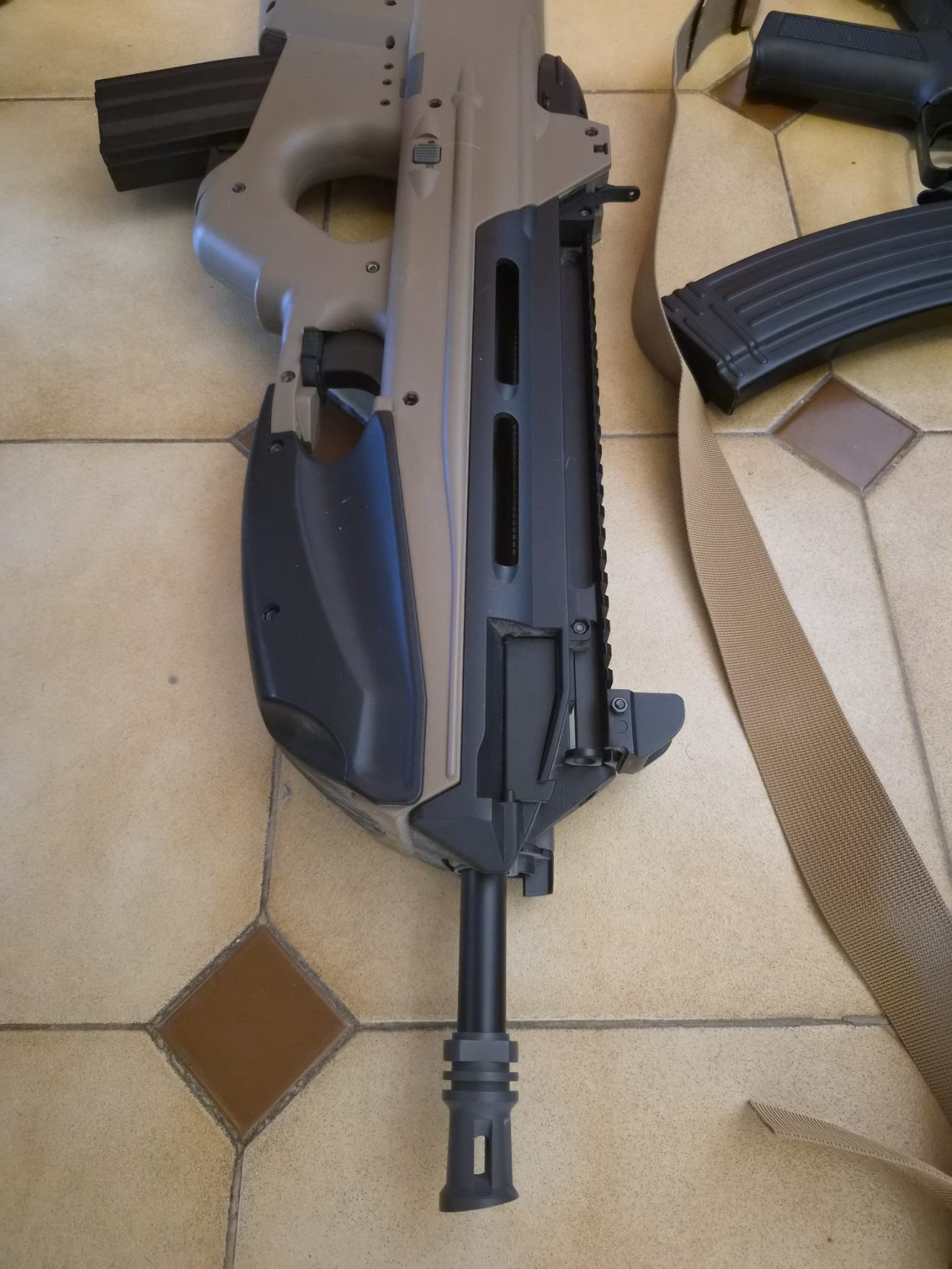 F 2000 bullpup