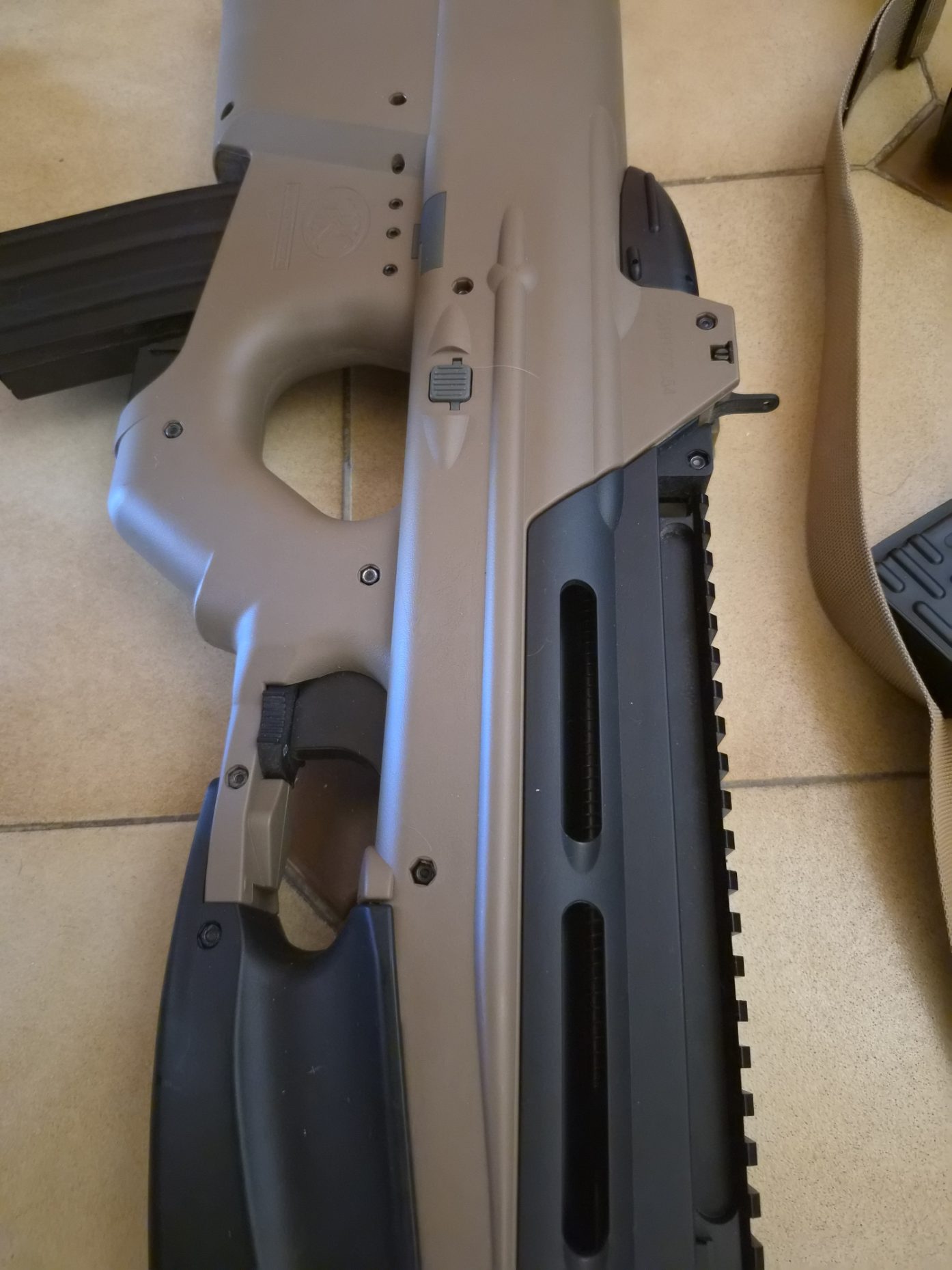 F 2000 bullpup