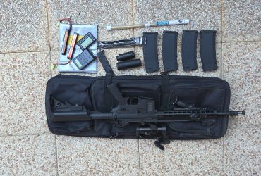 Lot réplique specna arms upgrade avec chargeur batterie silencieux sac transport etc…