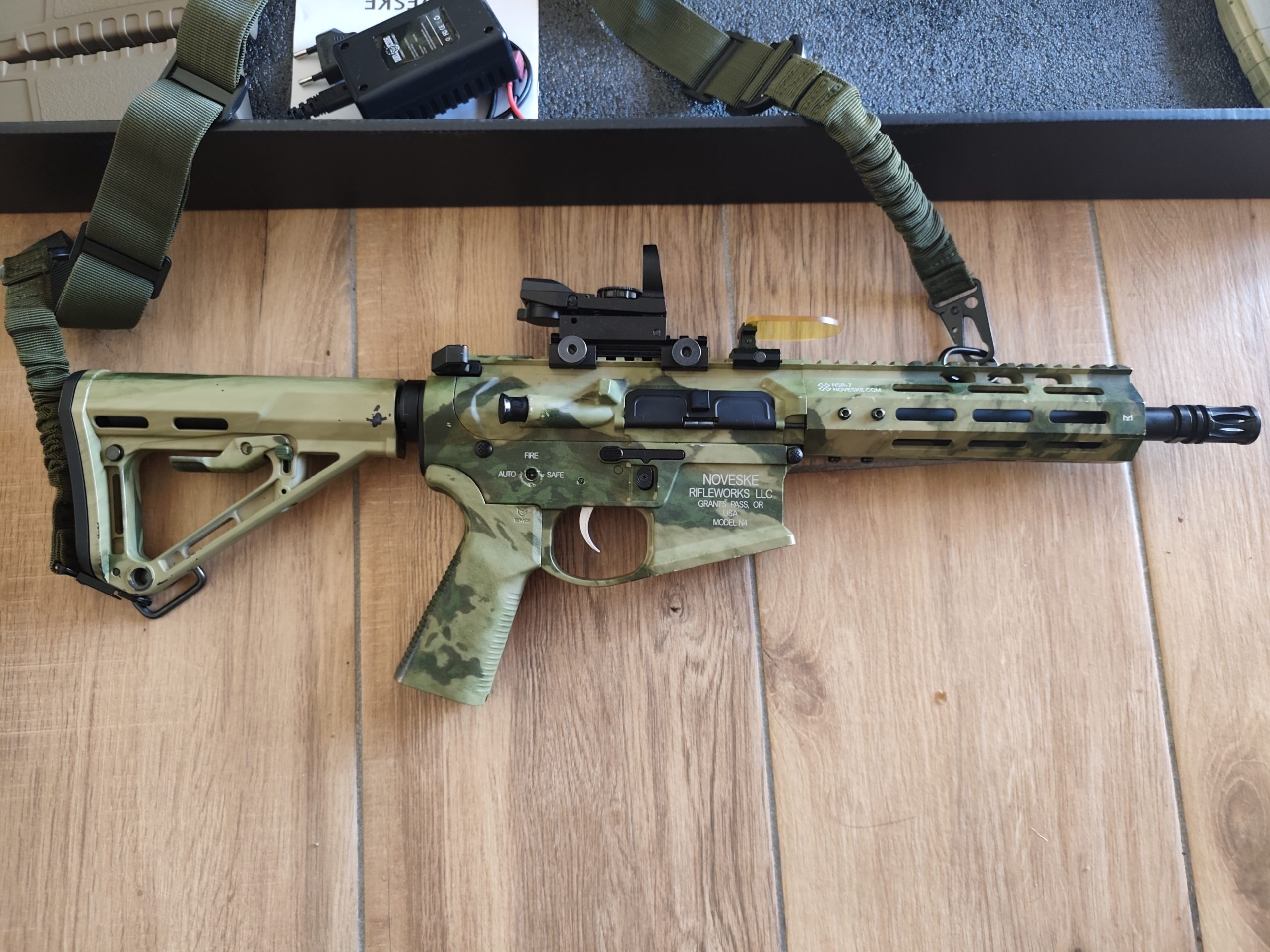 M4 NOVESKE