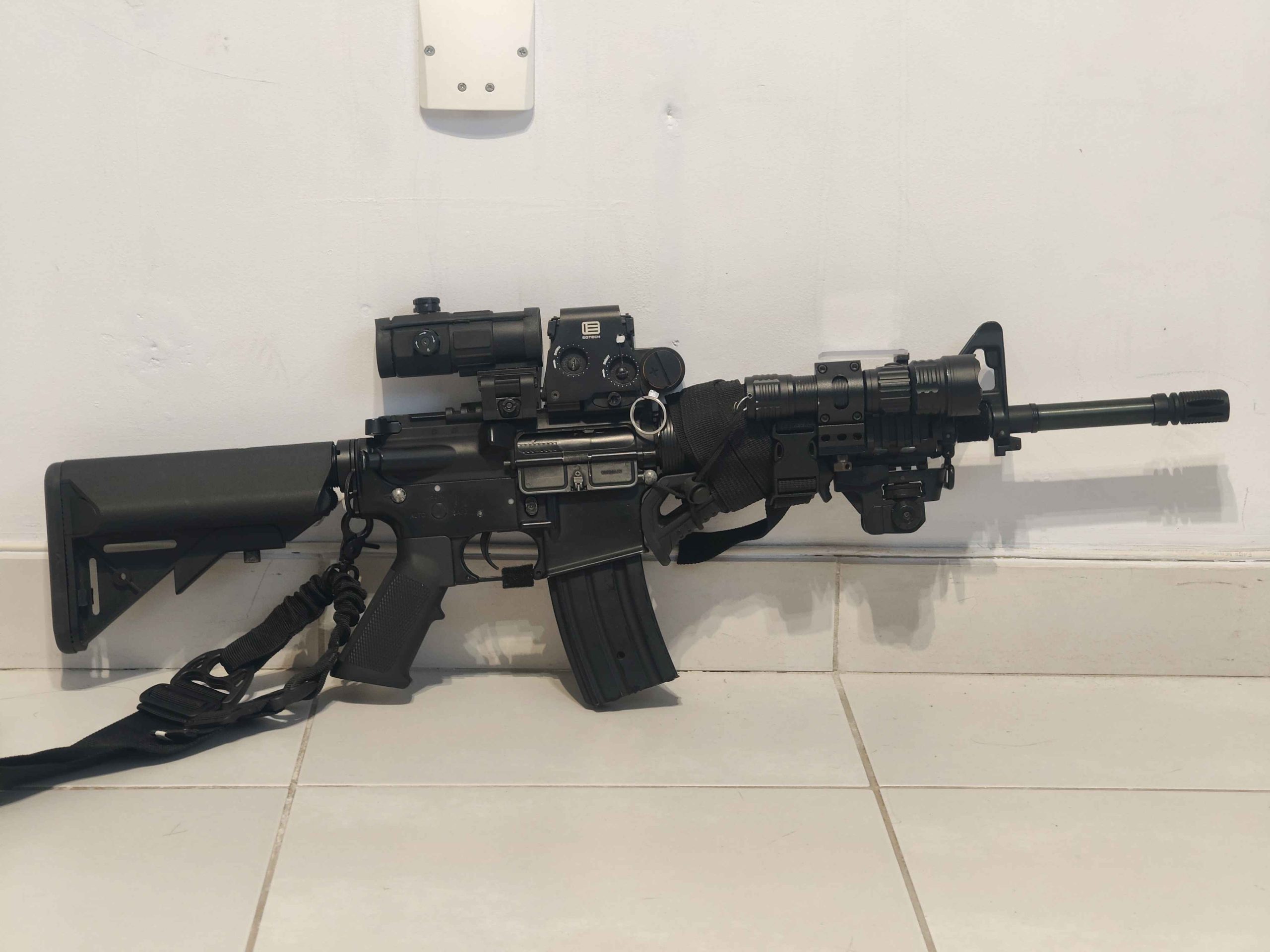 AEG CQBR M4 Cyma full-metal UPGRADED ( M4A1 / AR15 )