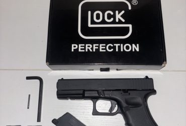 Glock 17 Gen4 CO2 Blowback Cybergun