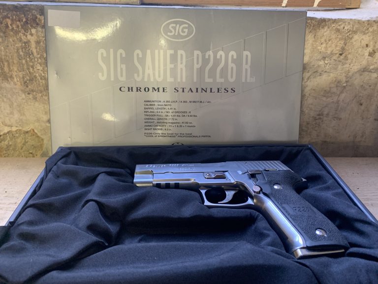 SIG Sauer P226 R Chrome