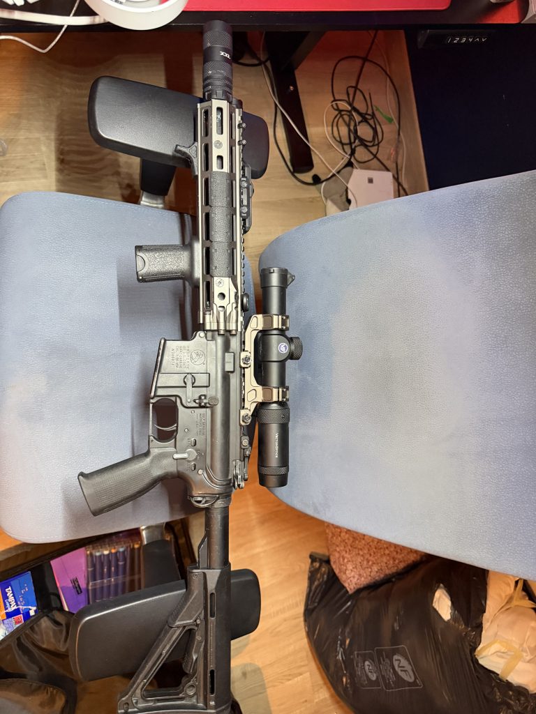 Tokyo Marui M4 MWS GBBR + 9 chargeurs + accessoires interne