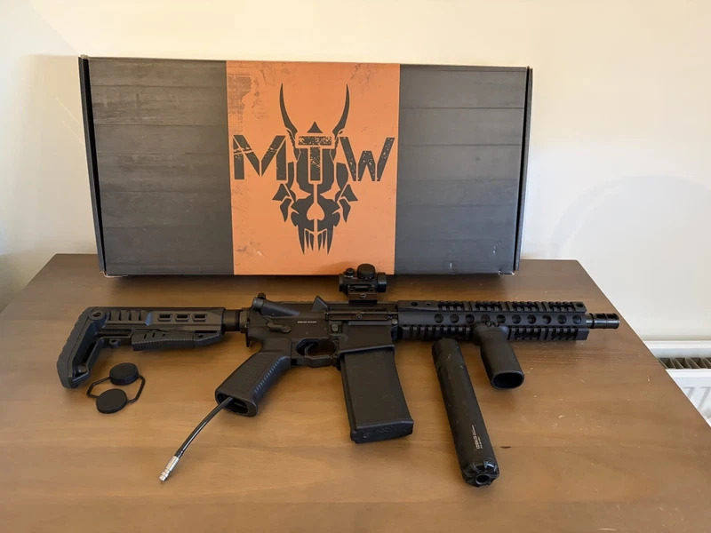 MTW Forged Tactical 10” avec point rouge Vortex Optics (neuf)