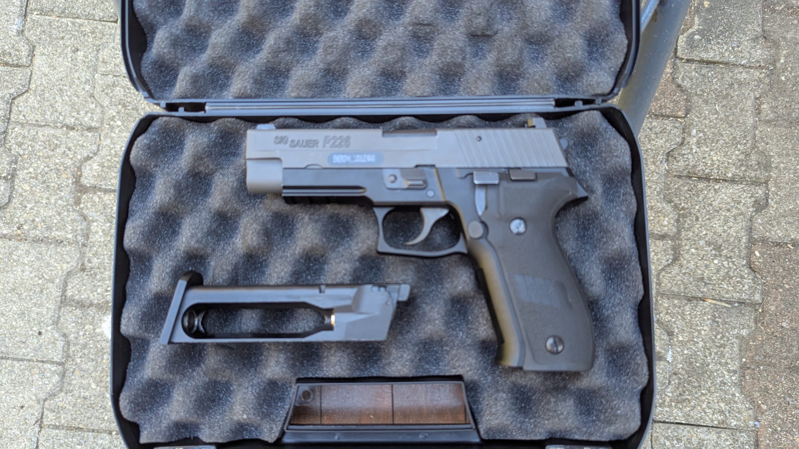Sig Saueur P226 GBB [Inokatsu]