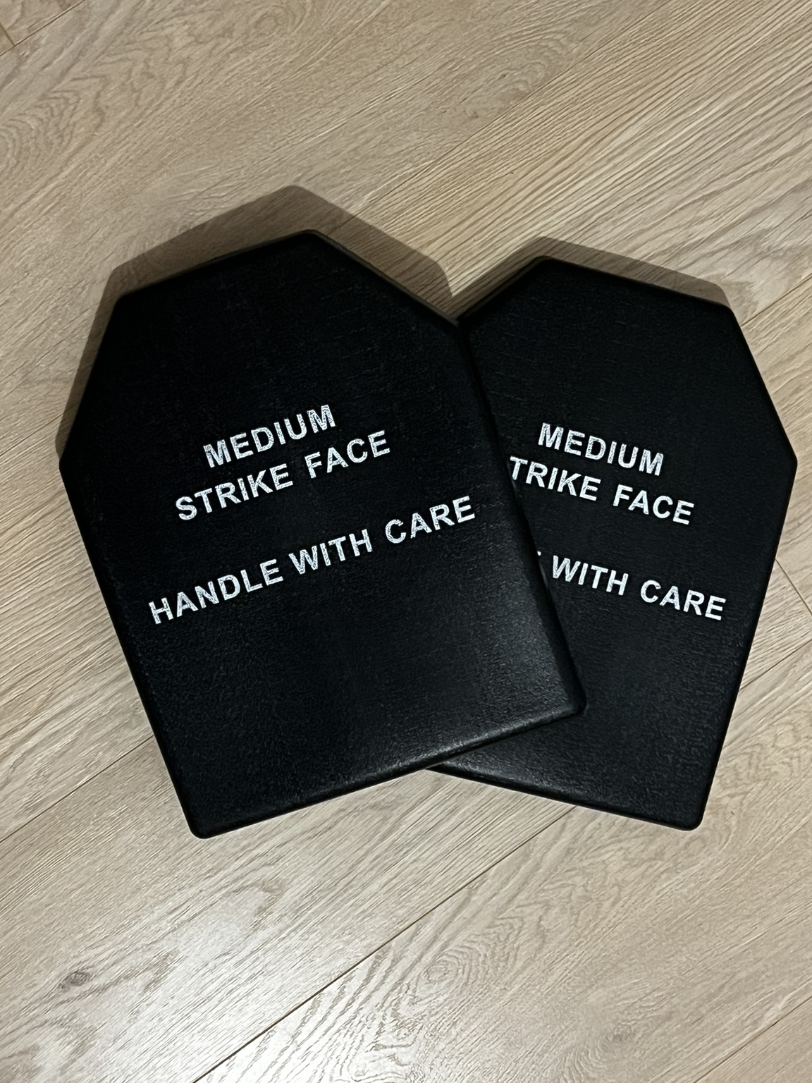 Lot de 2 fausses plaques balistiques SAPI Medium