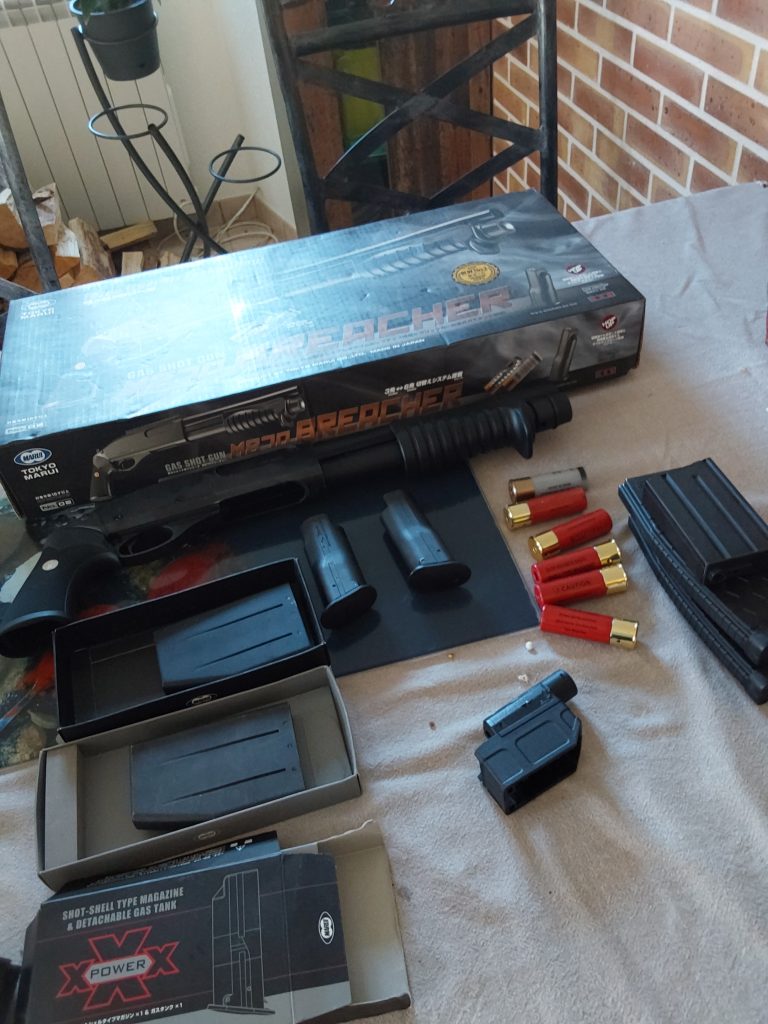 Pompe breacher tokyo marui + accessoires
