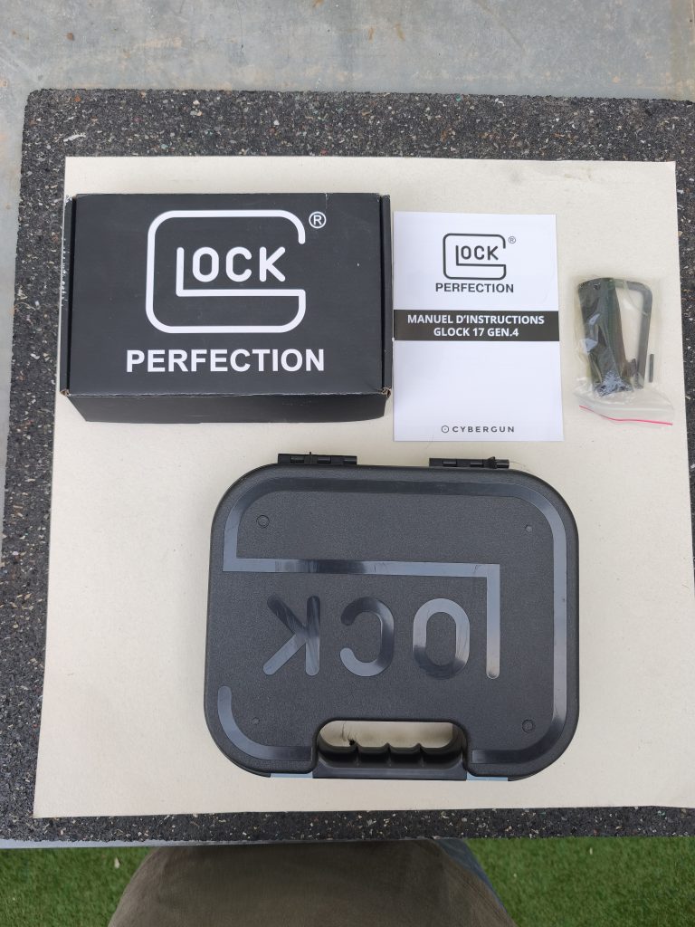 GLOCK 17 GEN 4 CO2 CYBERGUN