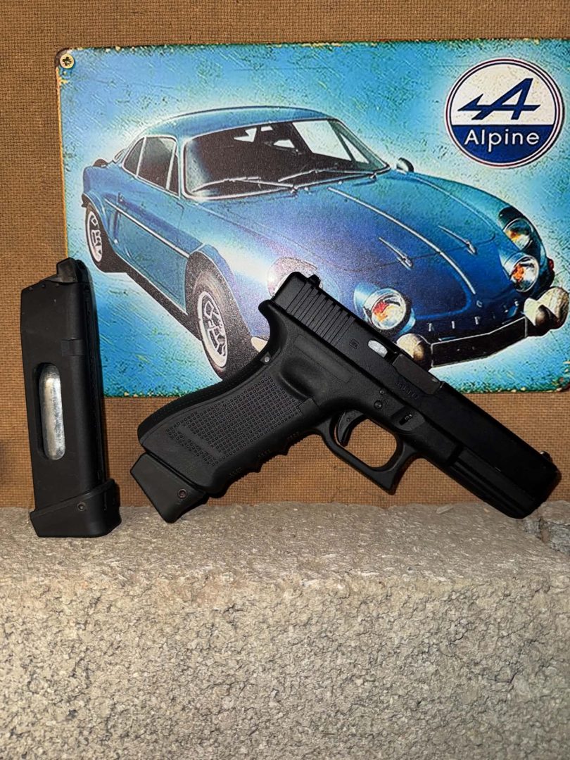 Umarex / VFC Glock 17 Gen4 CO2 – 2 chargeurs