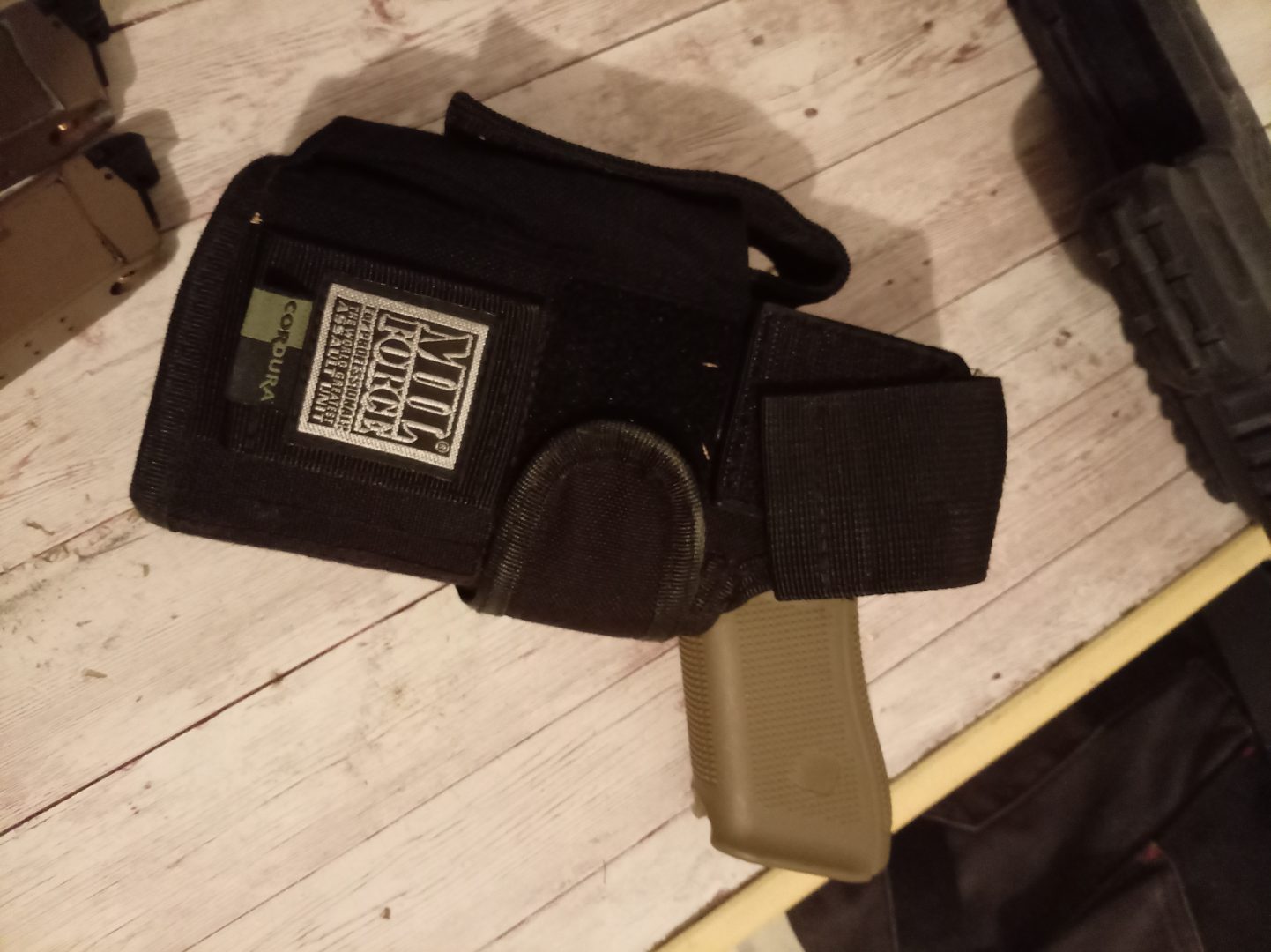 Holster pa
