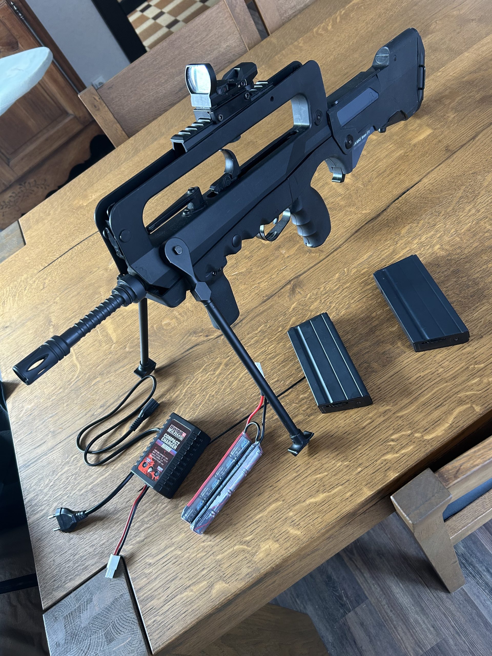 Pack Complet FAMAS F1 EVO G1 + accessoires