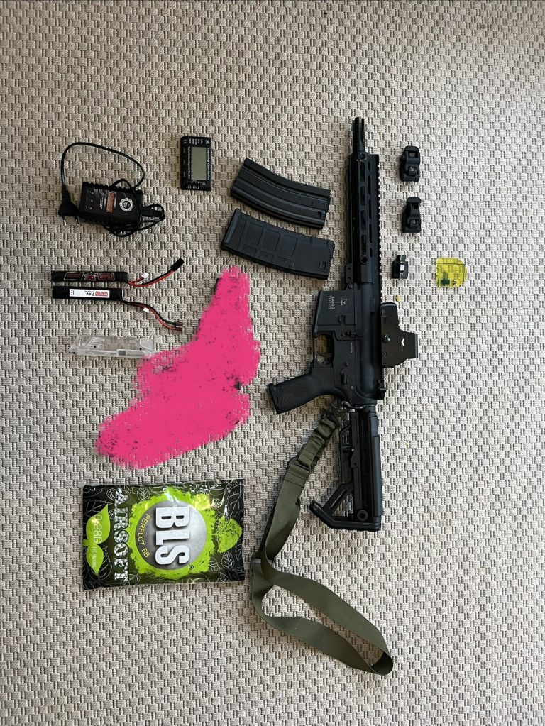 M4 SHINOBI AEG – SAIGO DEFENSE – ÉQUIPÉE + ACCESSOIRES