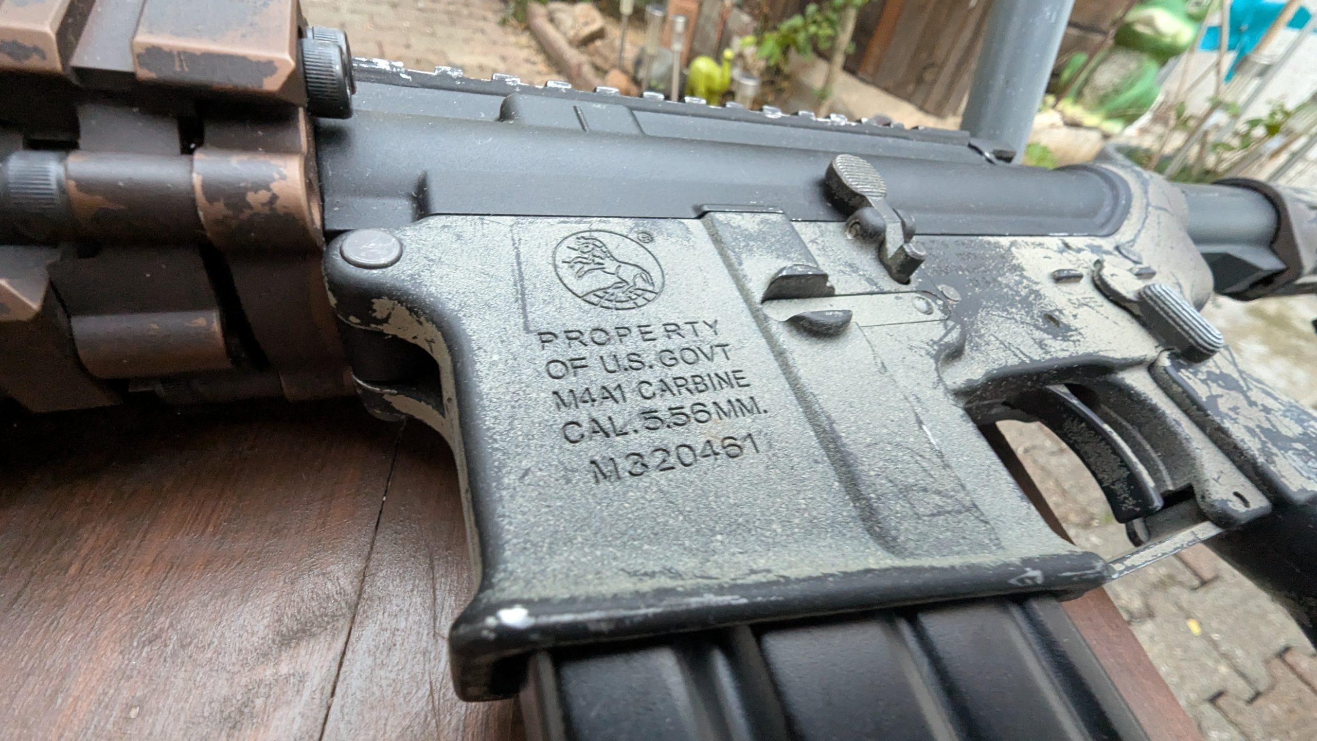 Colt M4 GBBR Custom – Marquages & Rail Daniel Defense RIS II FSP