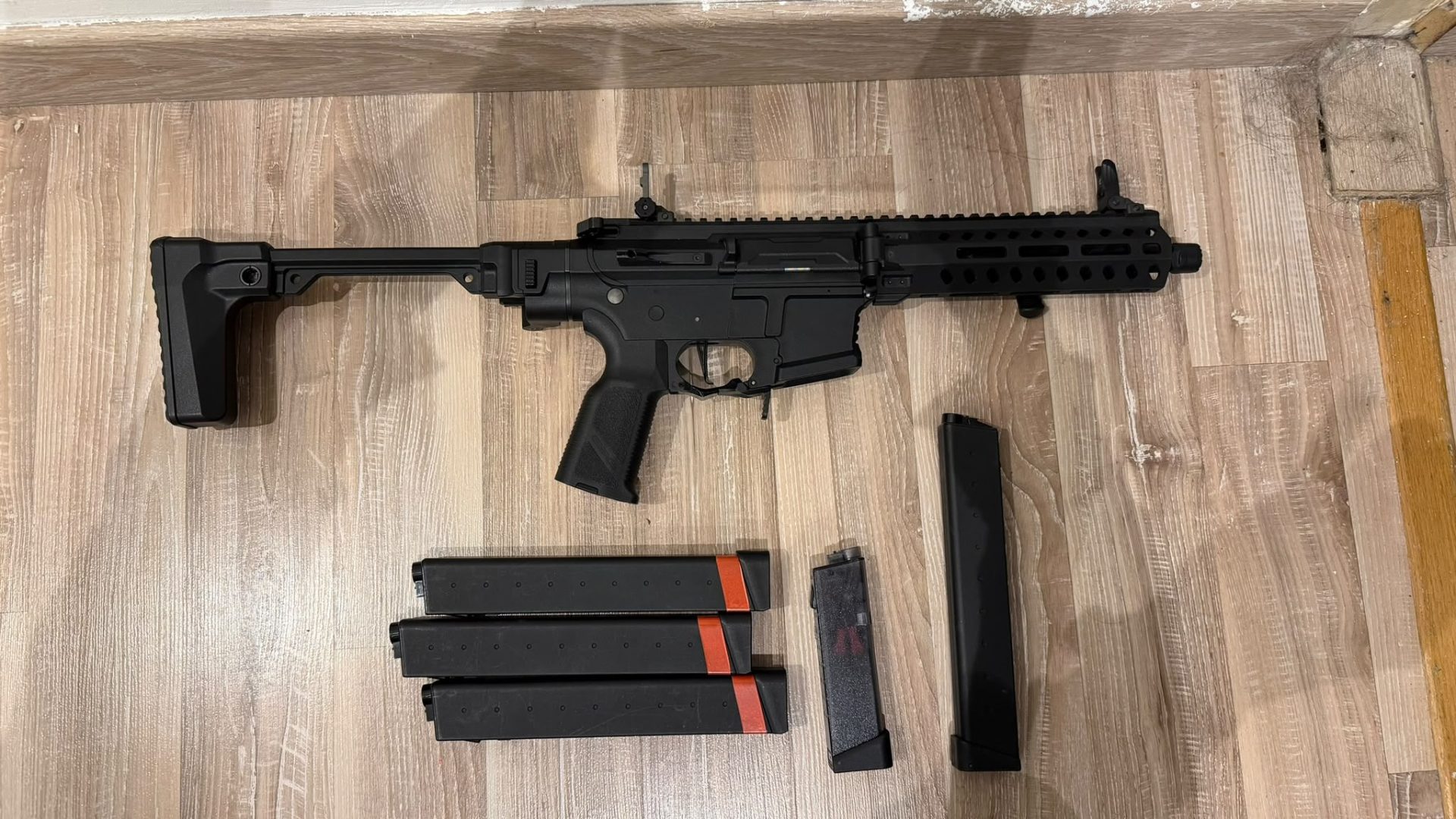 G&G FAR9