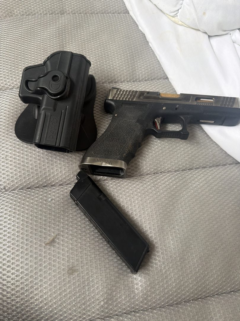 We tech Glock 17